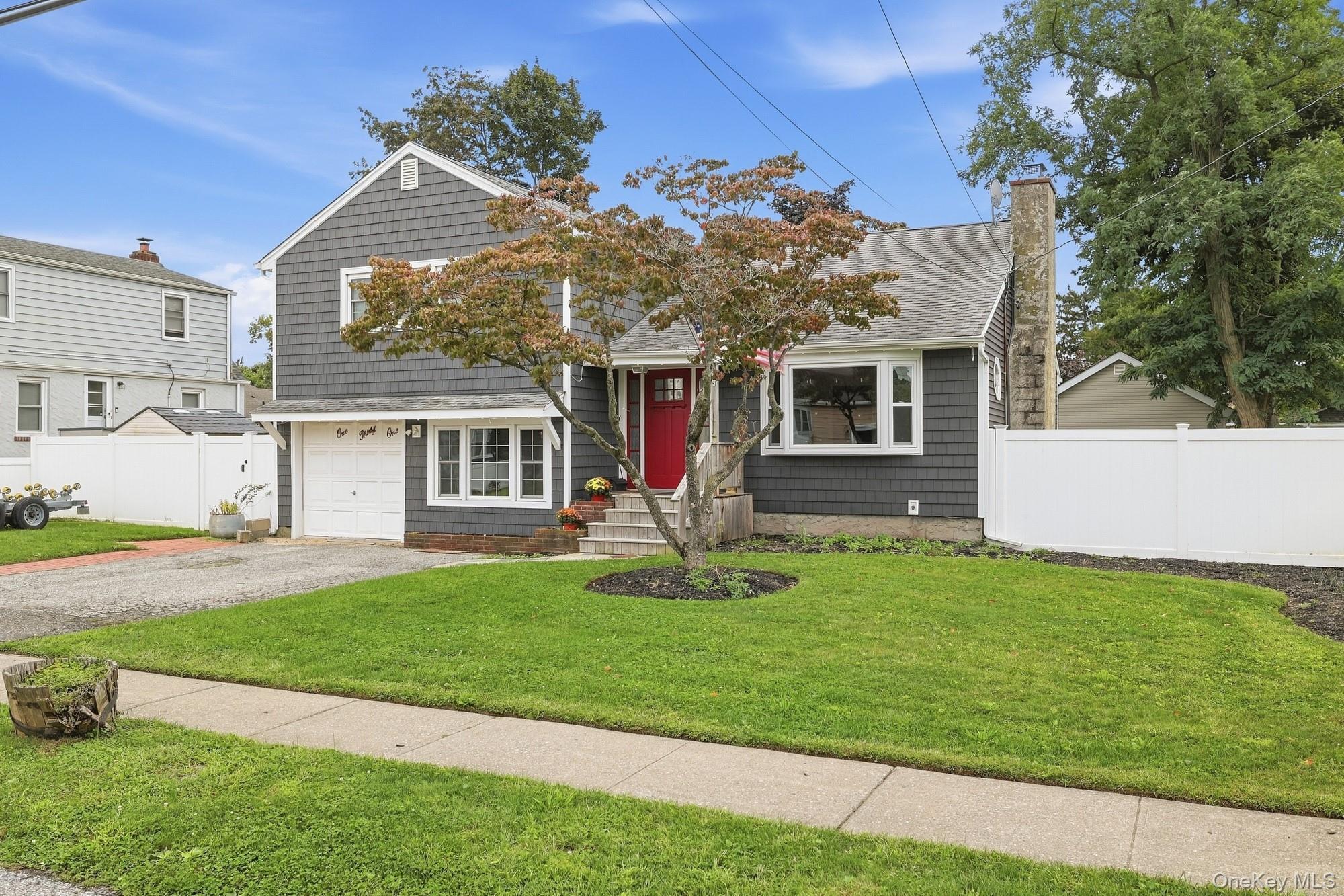 131 Fir Street – For Sale photo 2