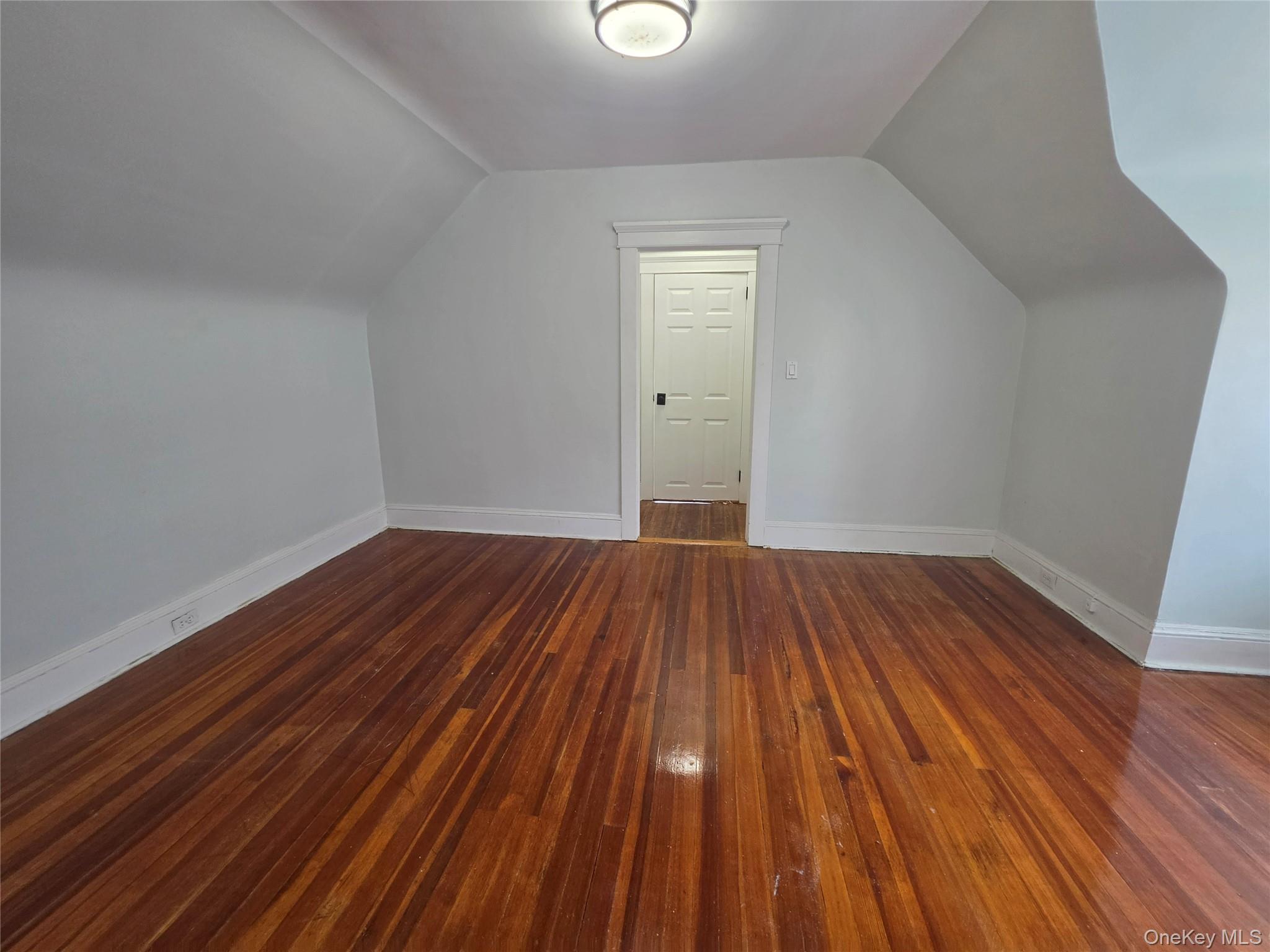 81 Waring Place, Unit 3 photo 11