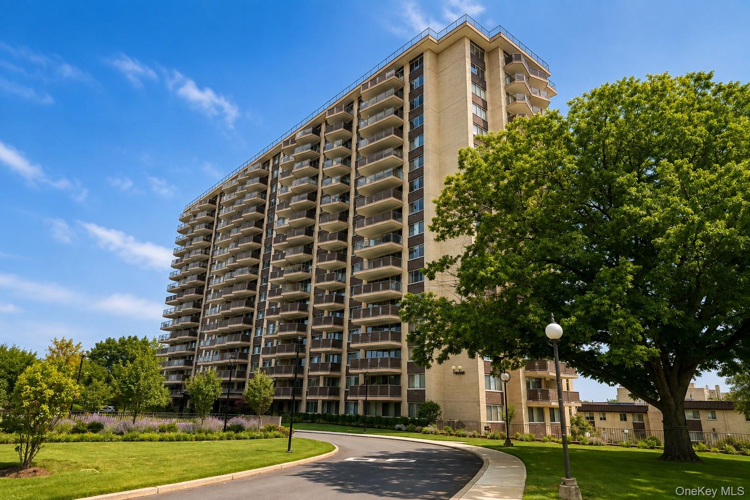 18-15 215th Street, Unit 2L photo 2