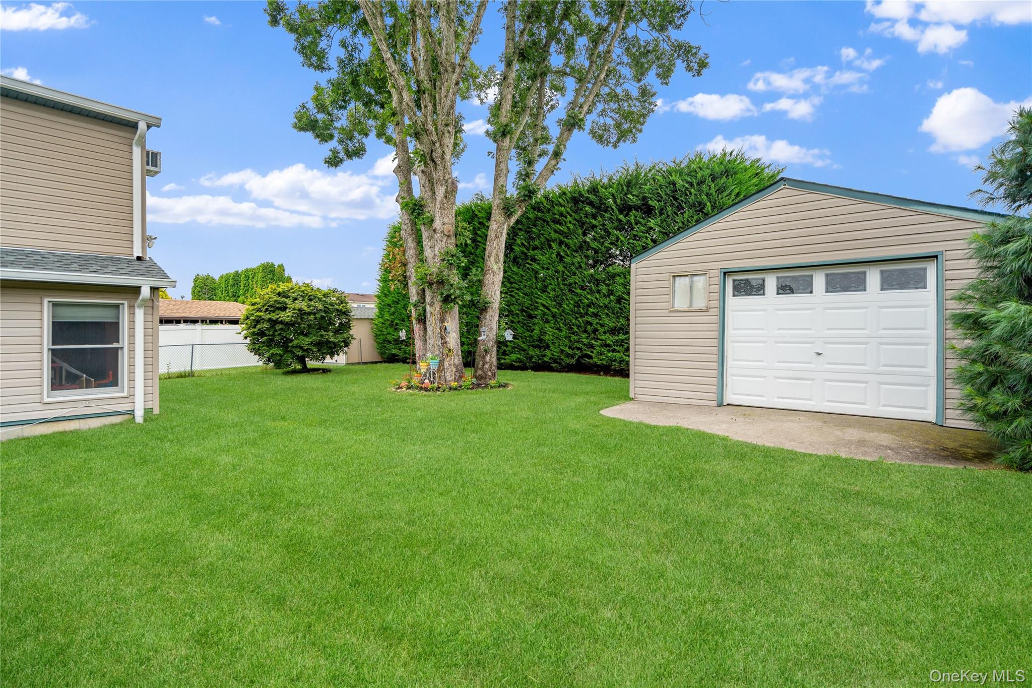 411 8th Street – For Sale photo 34