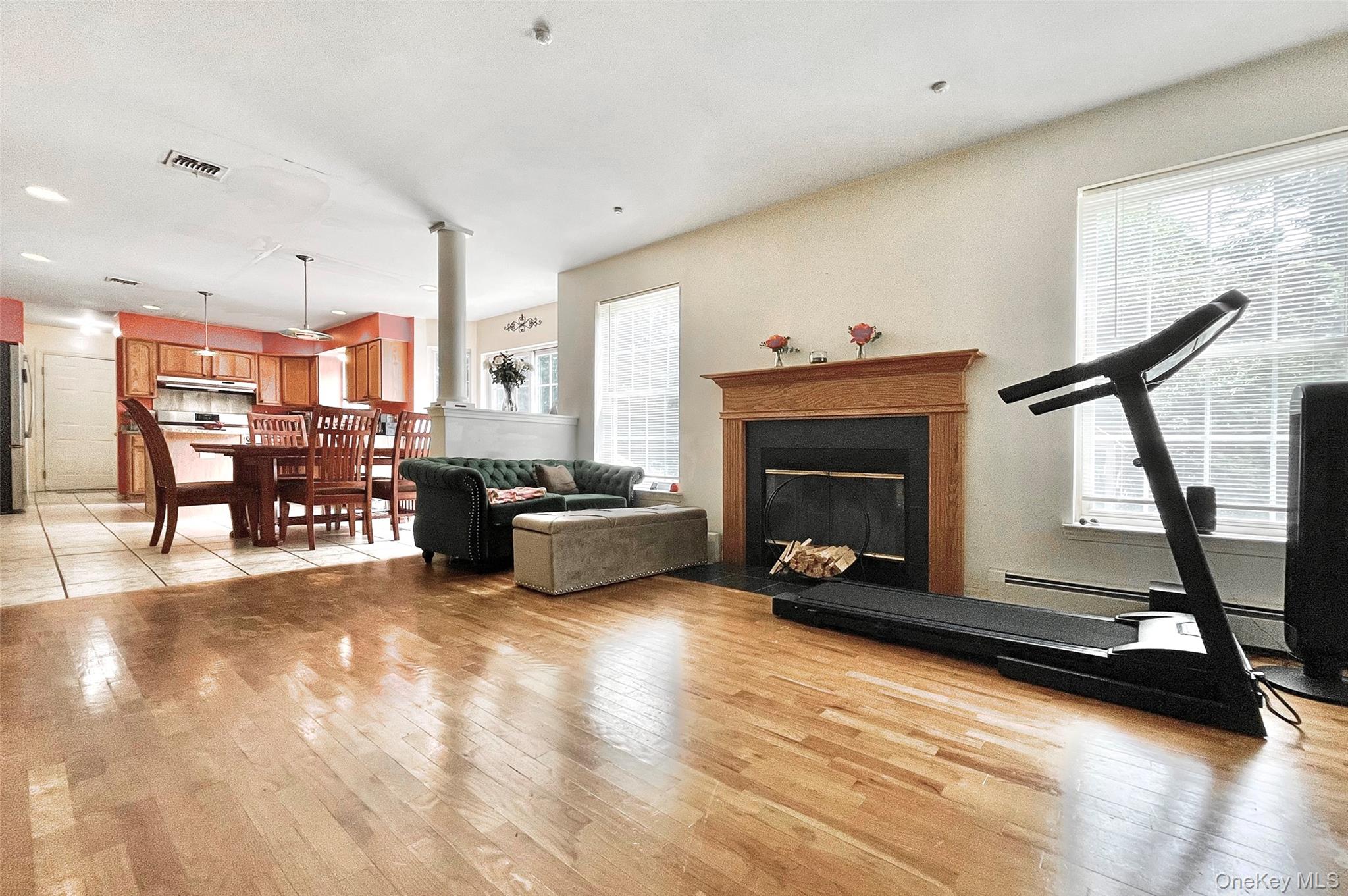 7 Frances Lane – For Sale photo 8