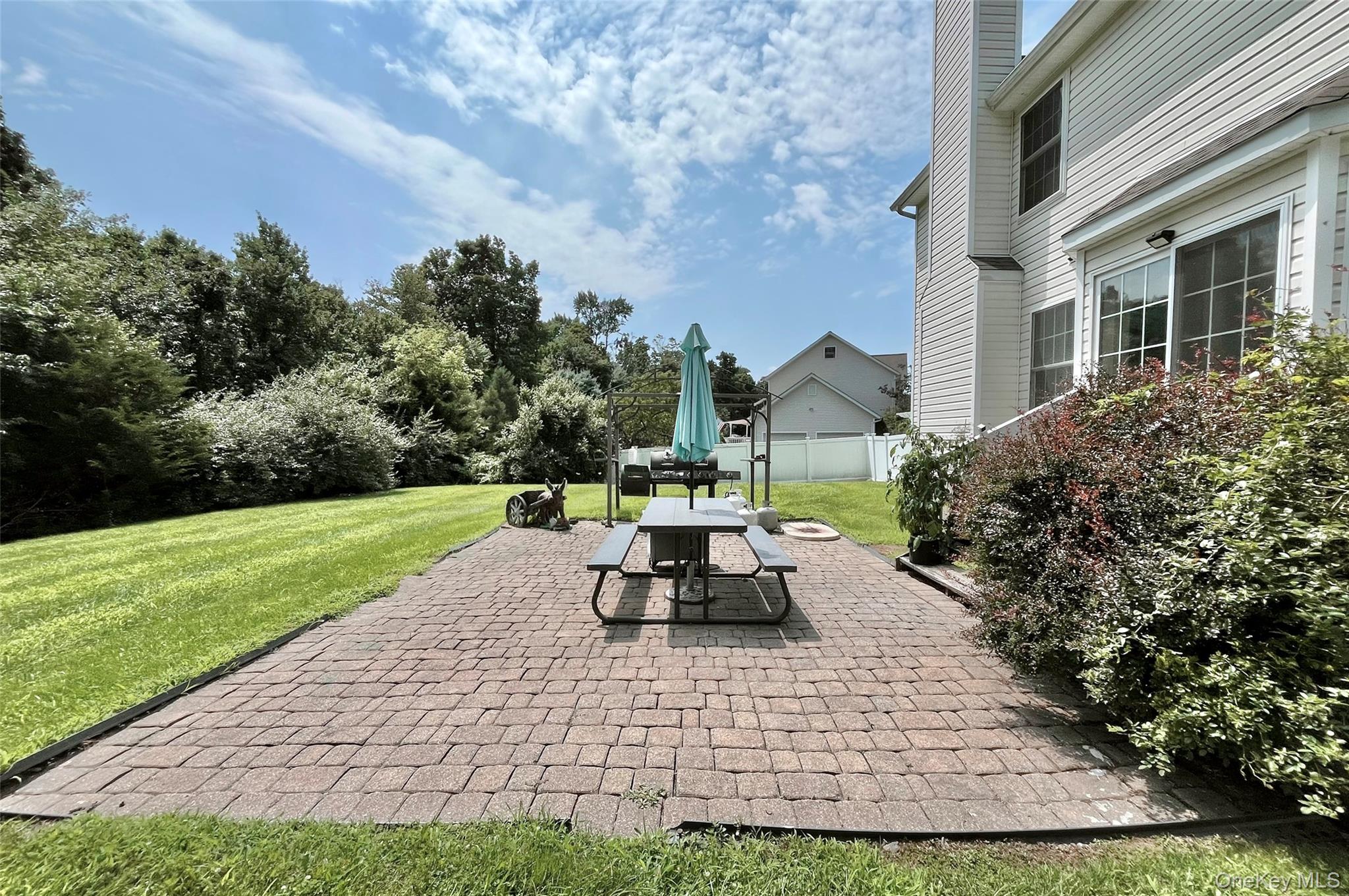 7 Frances Lane – For Sale photo 37