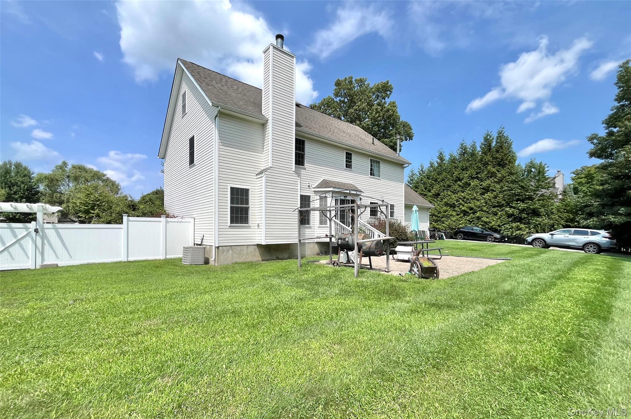 7 Frances Lane – For Sale photo 39