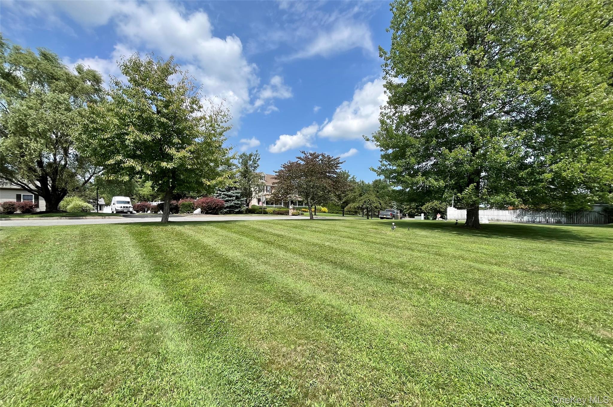 7 Frances Lane – For Sale photo 45