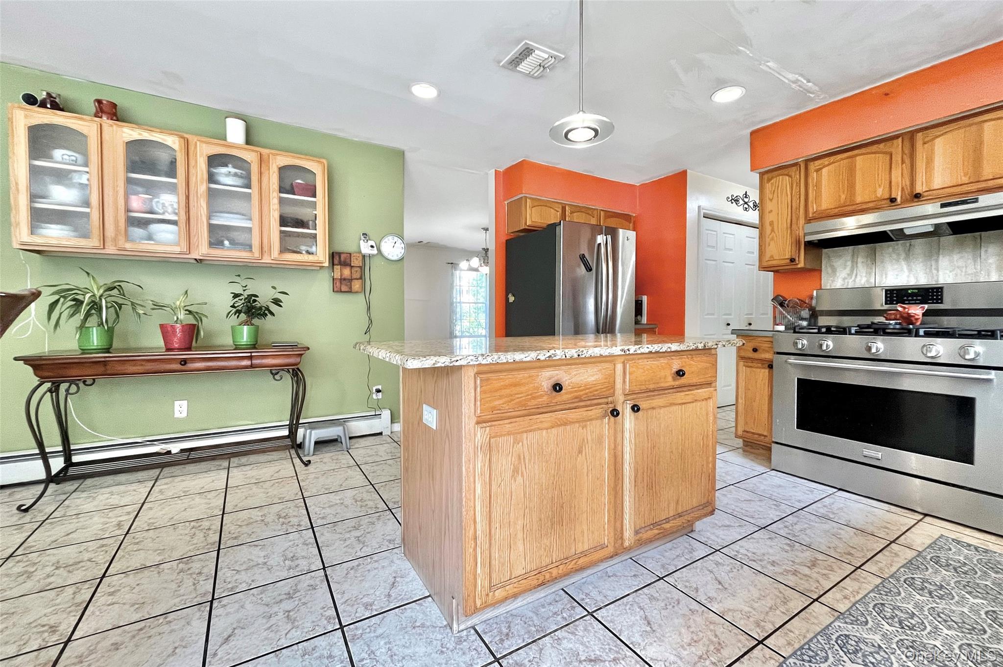 7 Frances Lane – For Sale photo 20