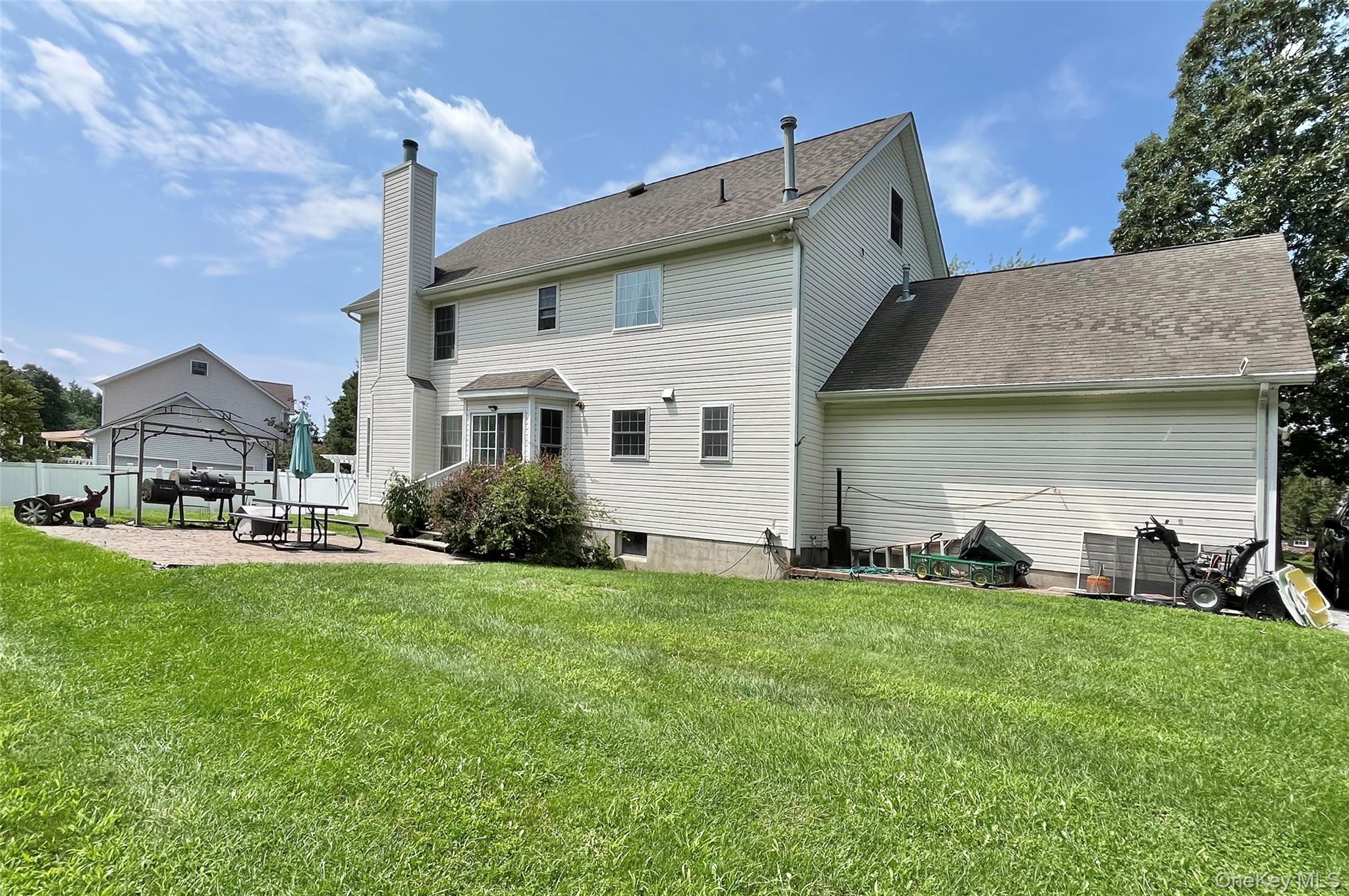 7 Frances Lane – For Sale photo 40