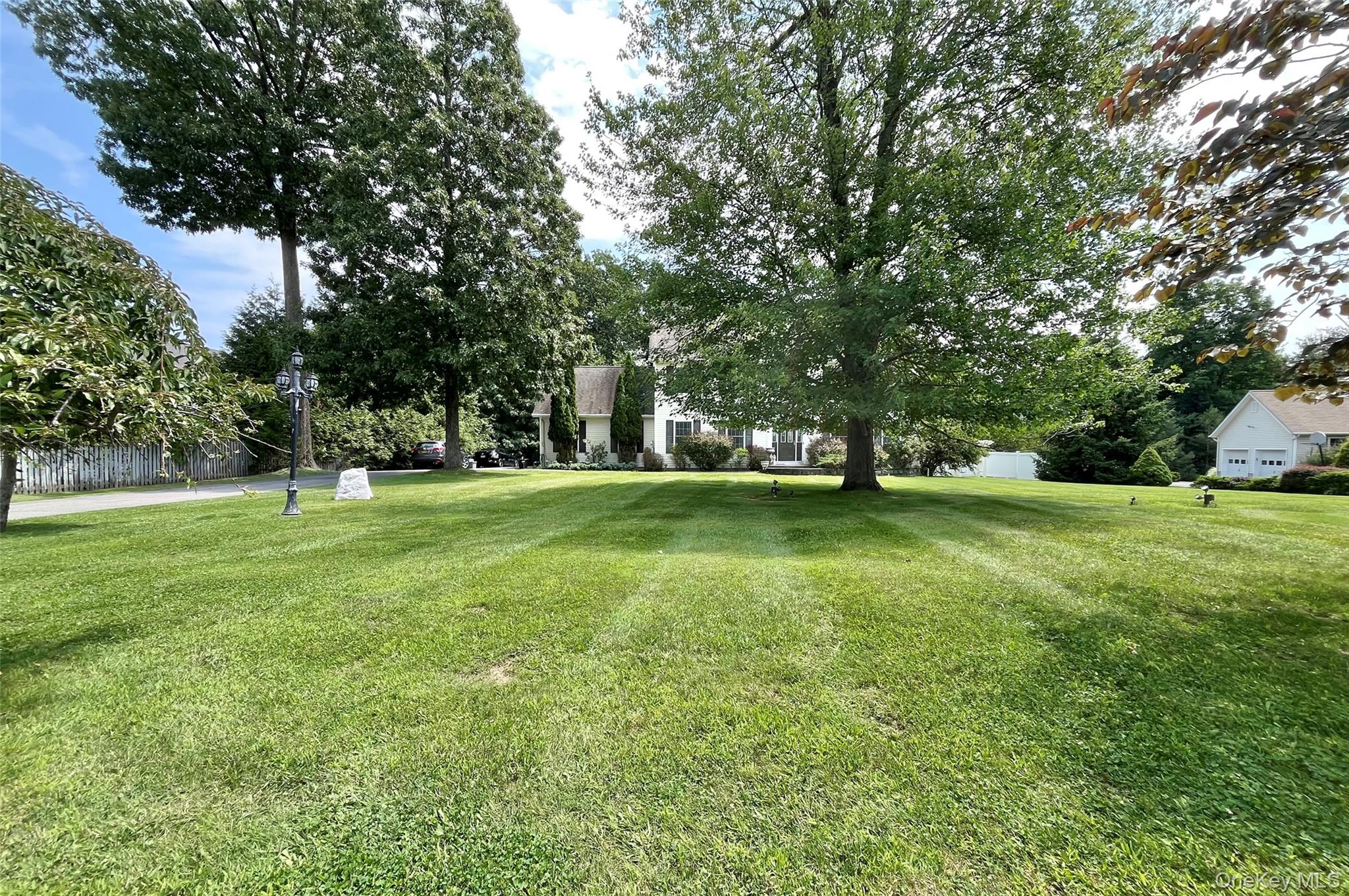 7 Frances Lane – For Sale photo 44