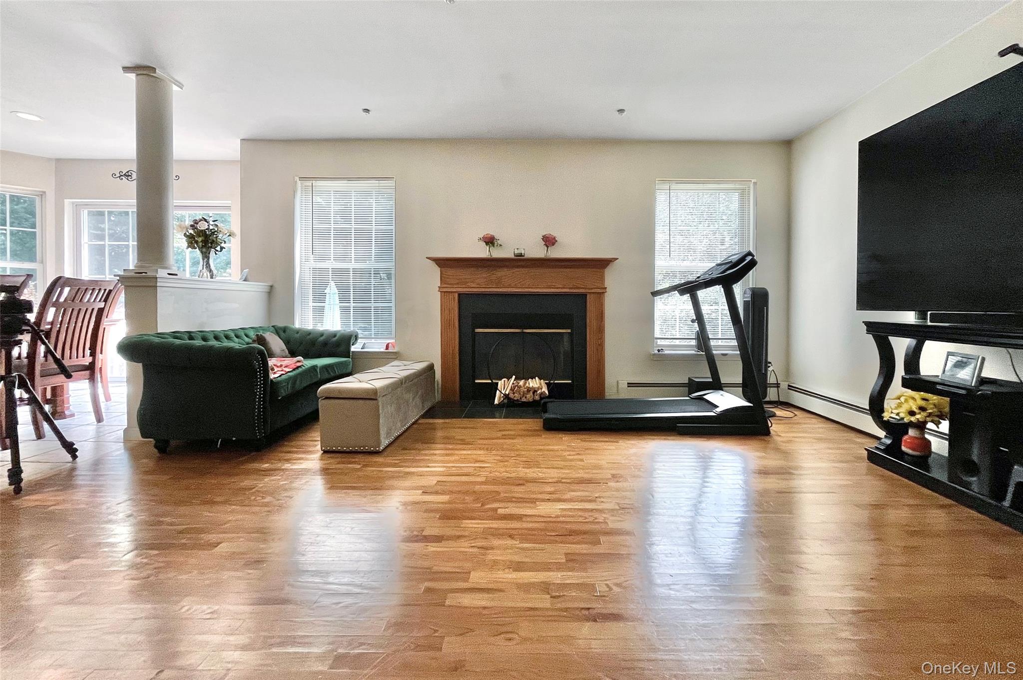 7 Frances Lane – For Sale photo 10