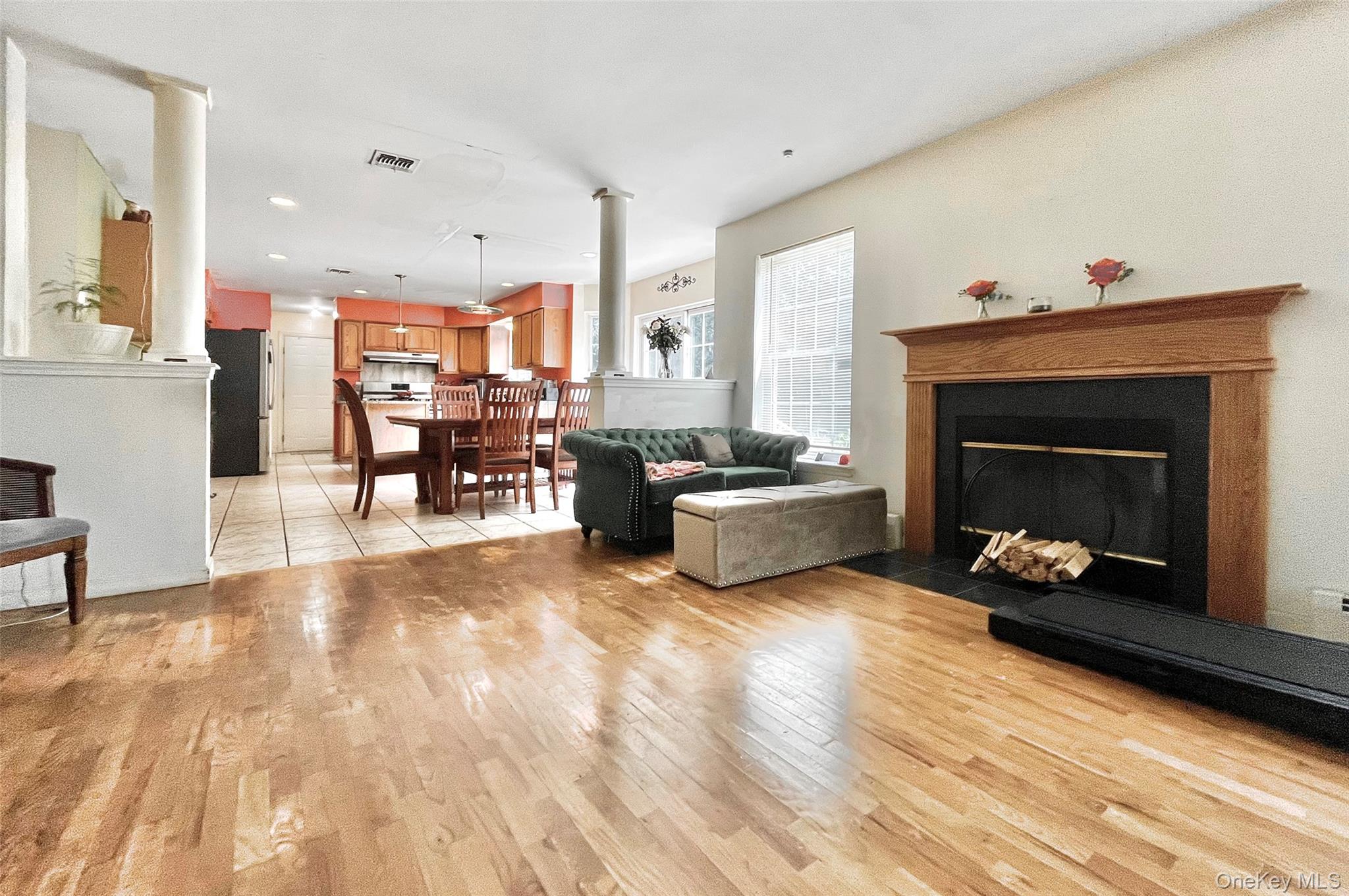 7 Frances Lane – For Sale photo 9