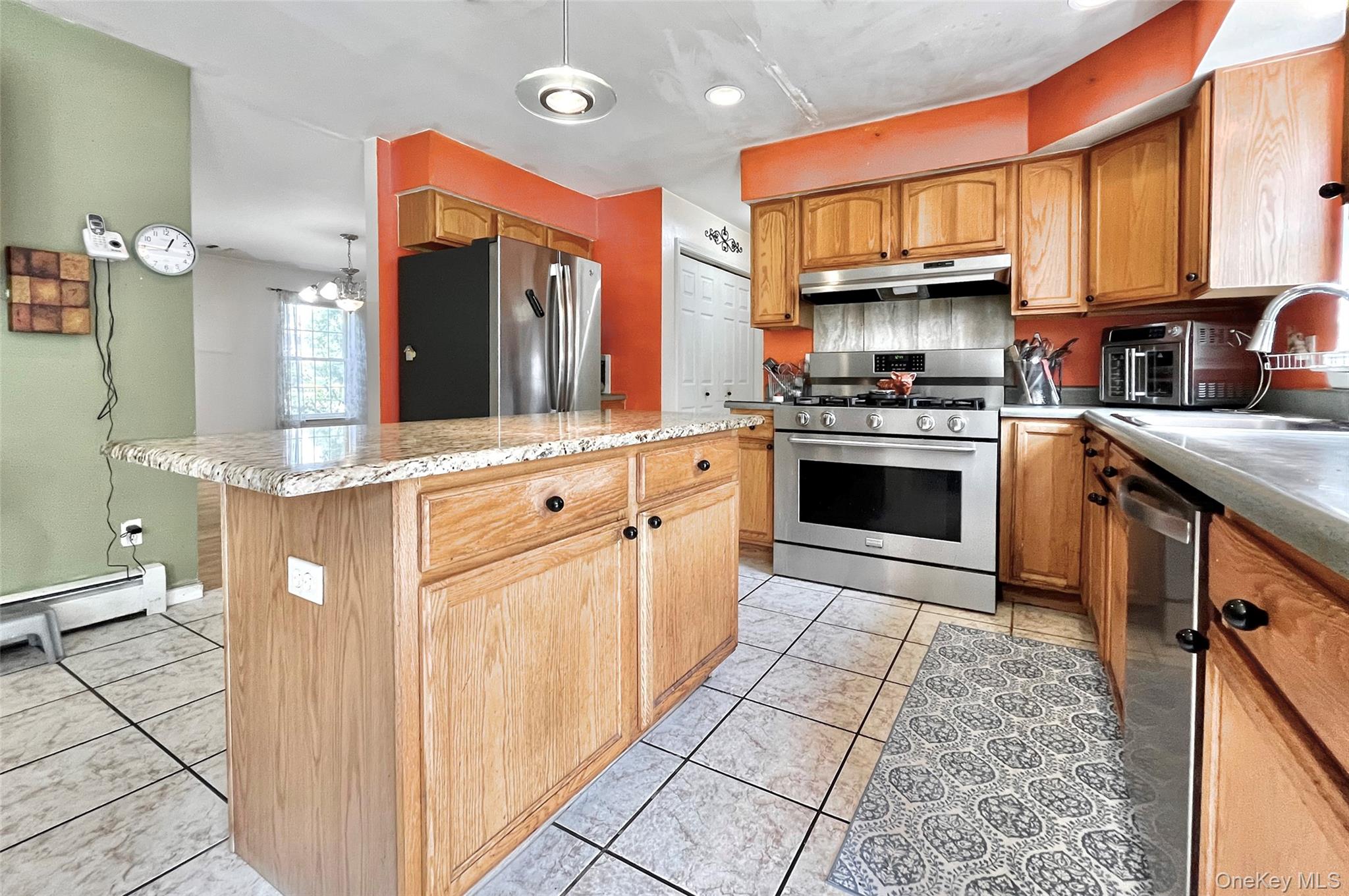 7 Frances Lane – For Sale photo 21