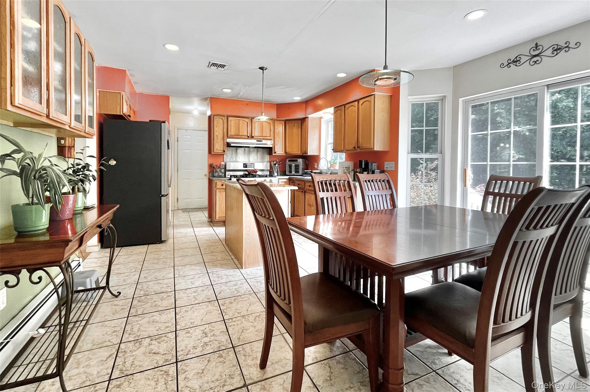 7 Frances Lane – For Sale photo 12