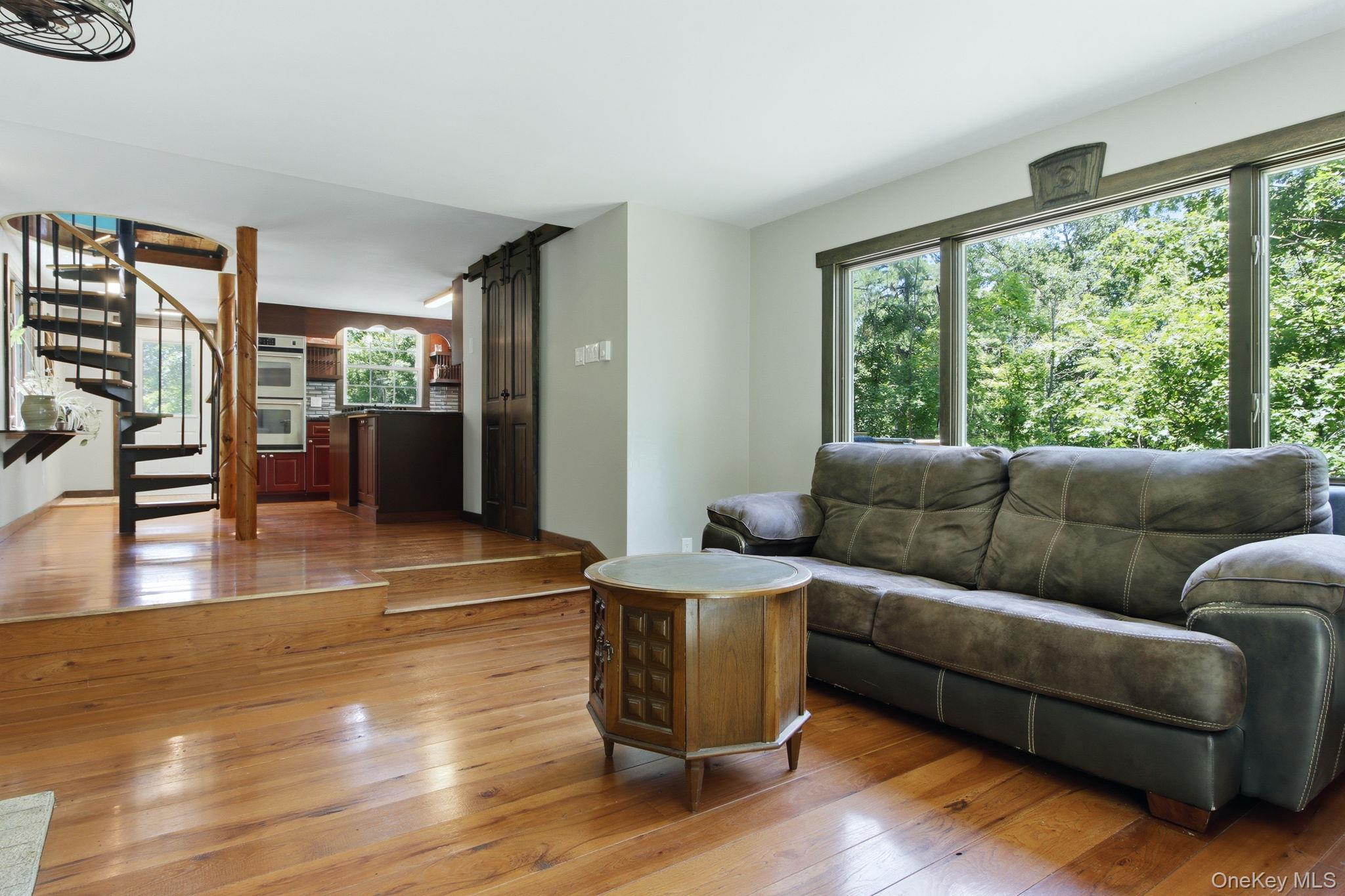 27 Rumsey Road – For Sale photo 12
