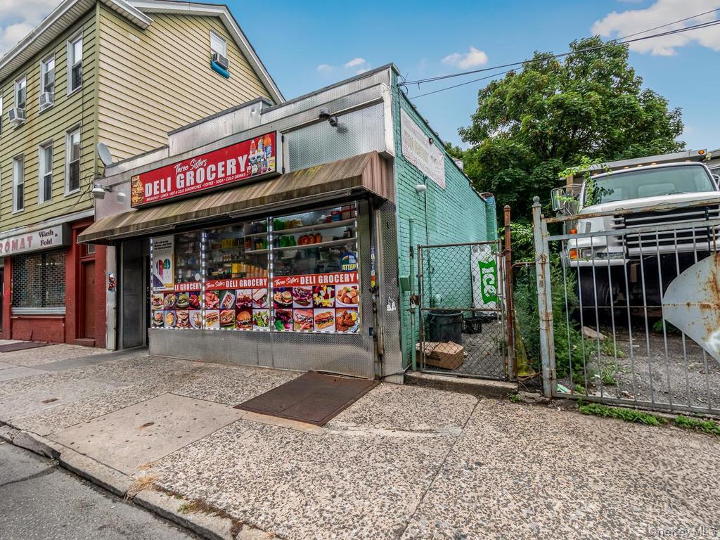 26 W Third Street – For Sale photo 16