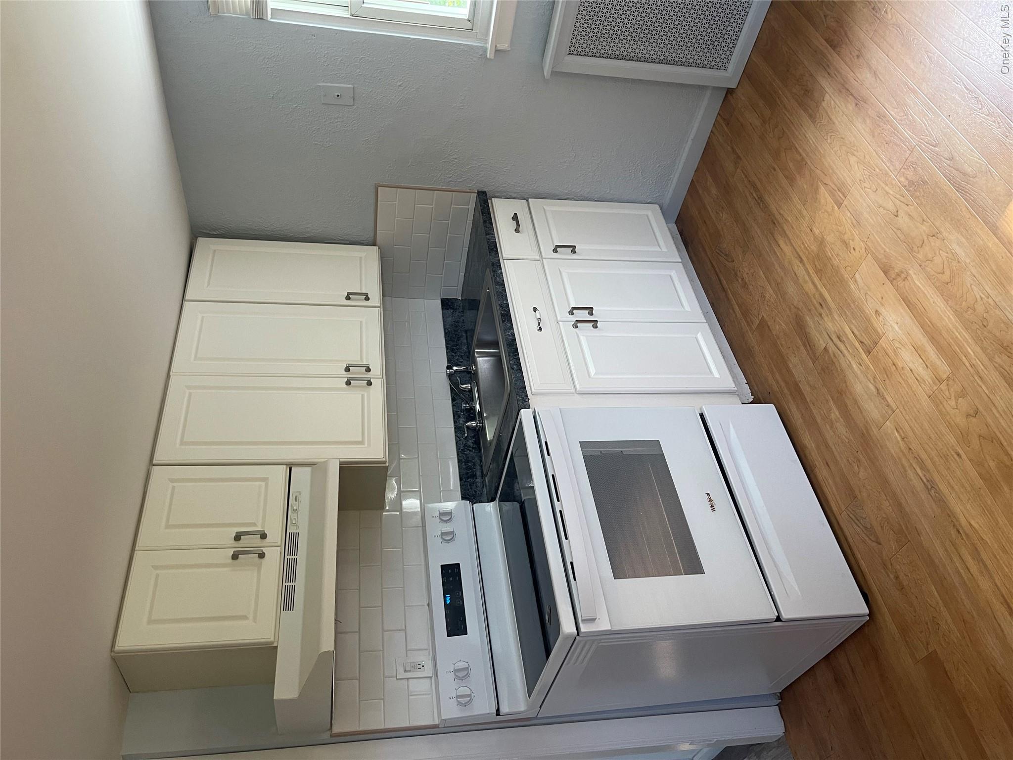 140 Nassau Avenue, Unit #2 photo 2