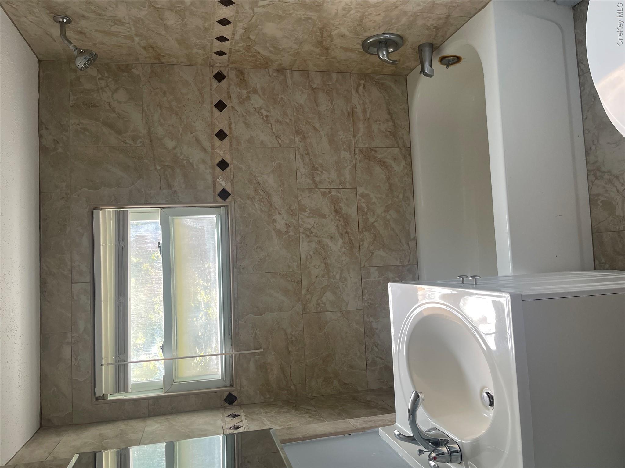 140 Nassau Avenue, Unit #2 photo 4