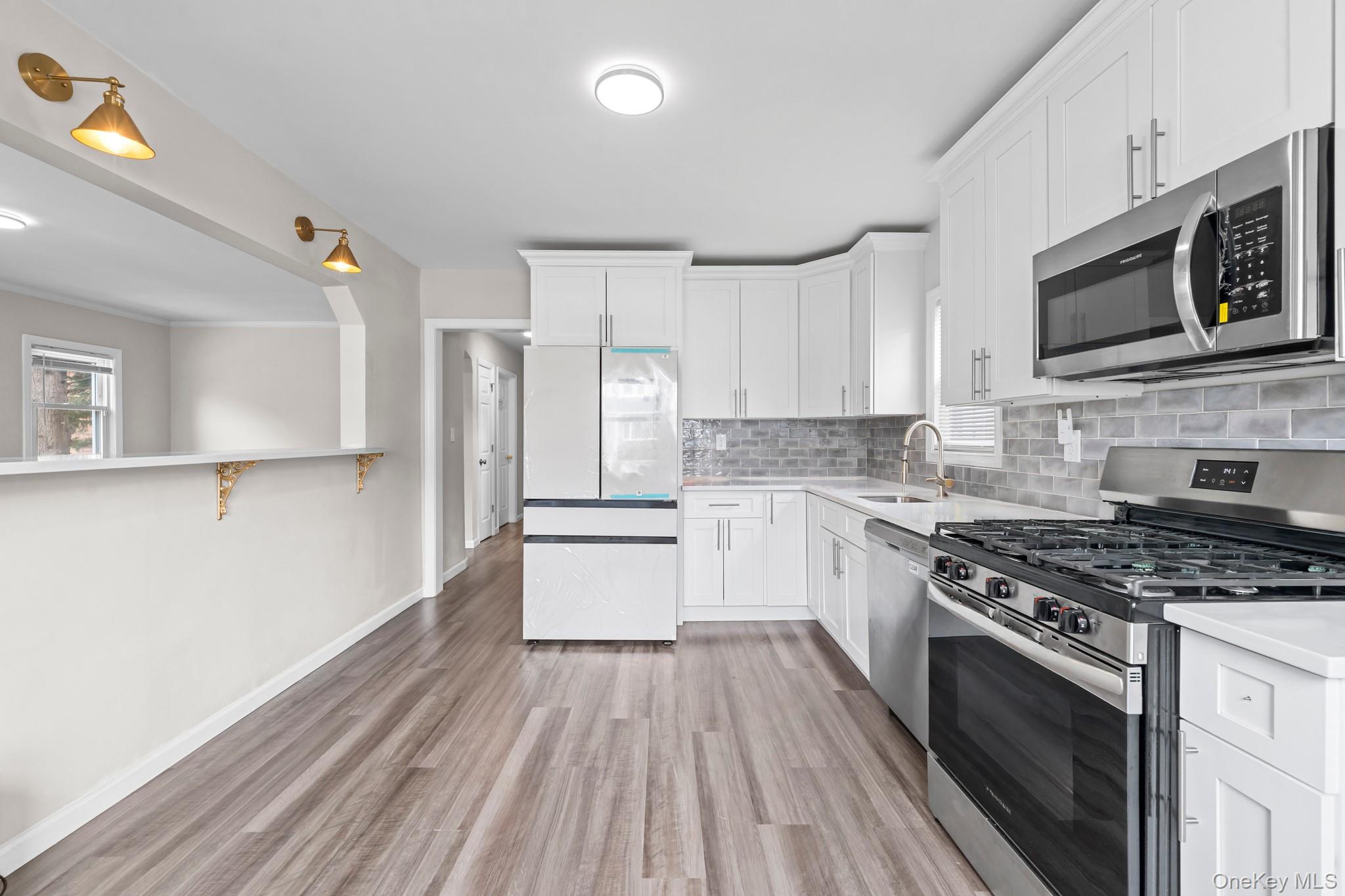 20 Dewitt Street – For Sale photo 2