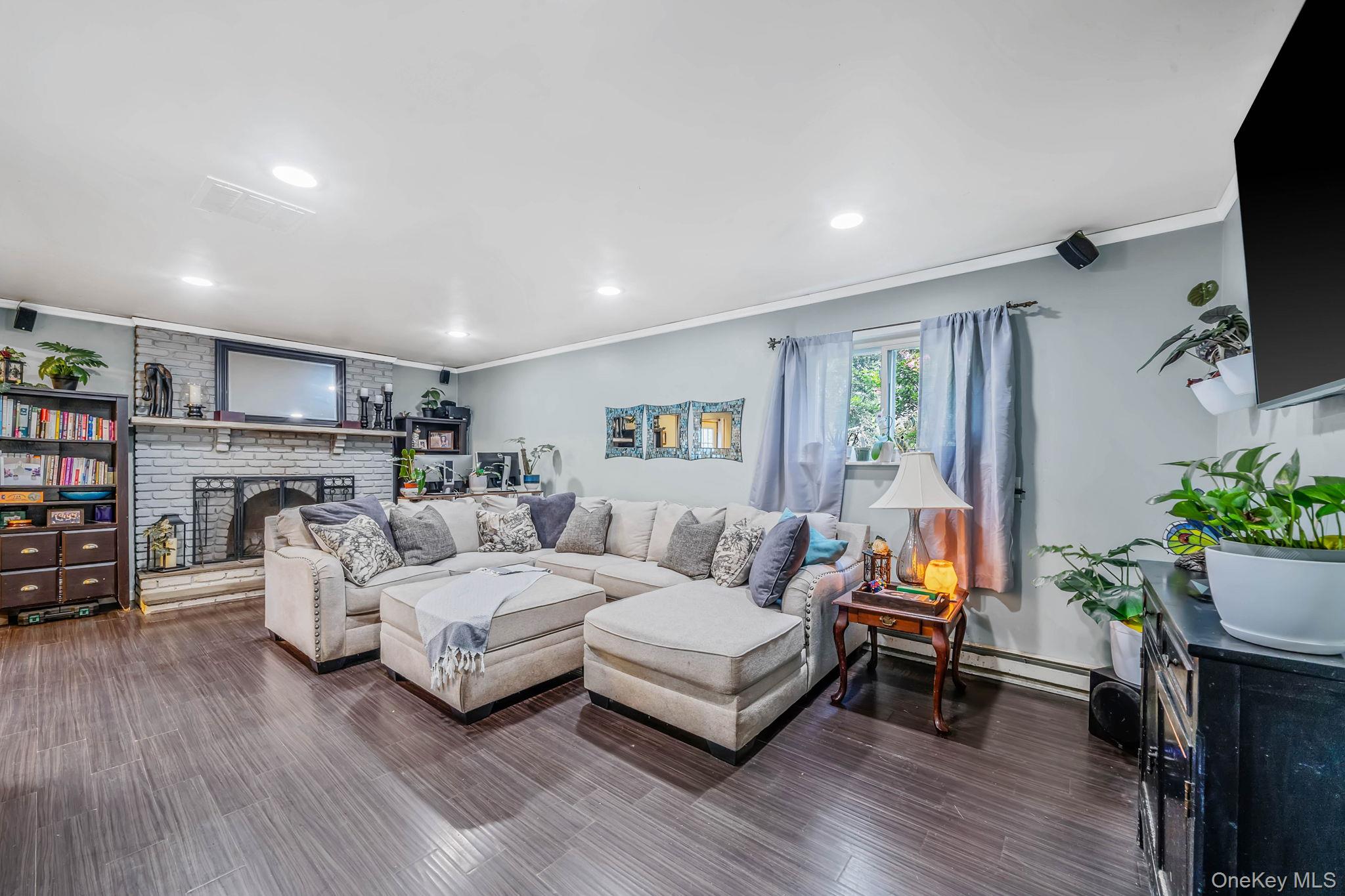 37 Main Avenue – For Sale photo 5