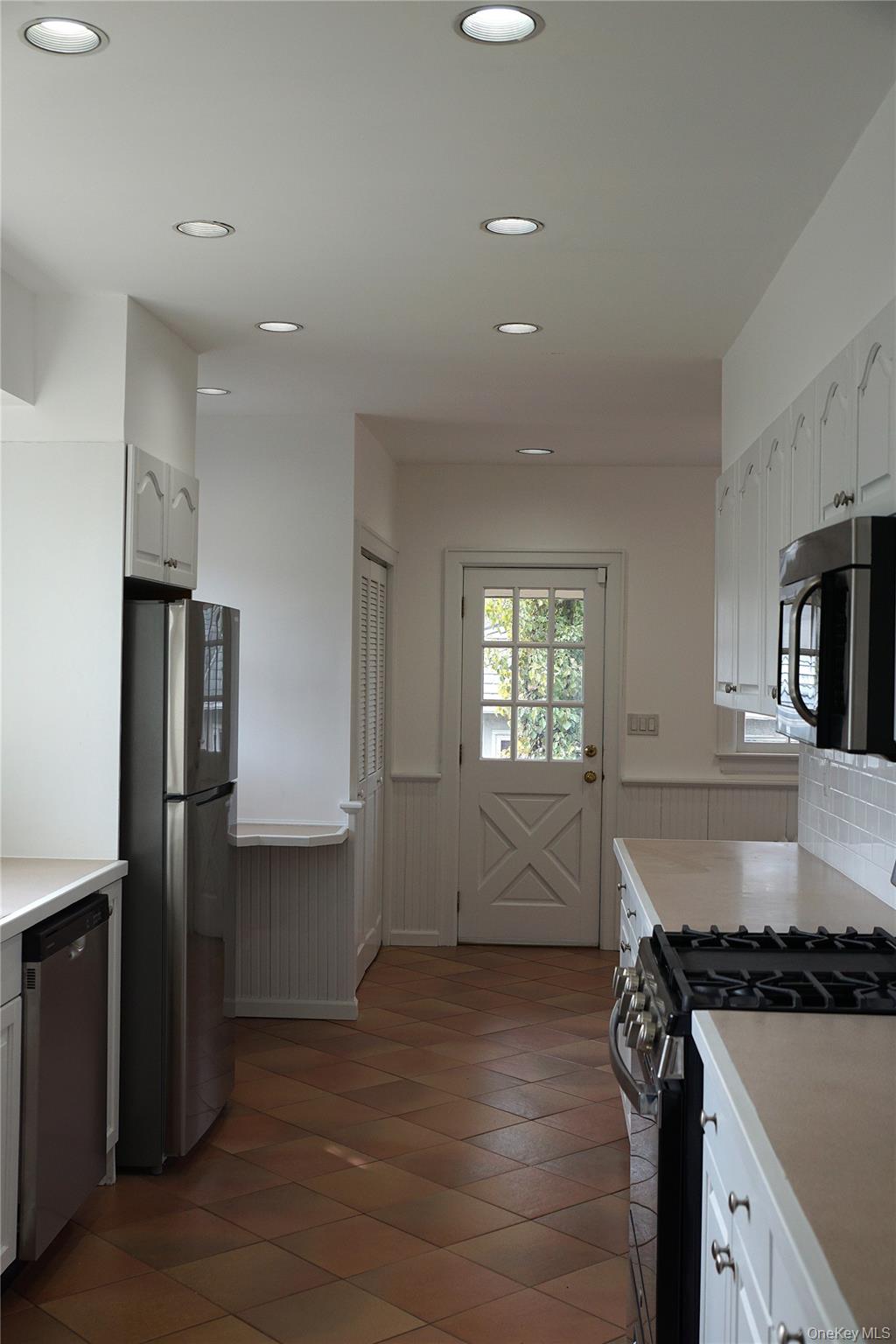 16 Bon Air Avenue – For Rent photo 15