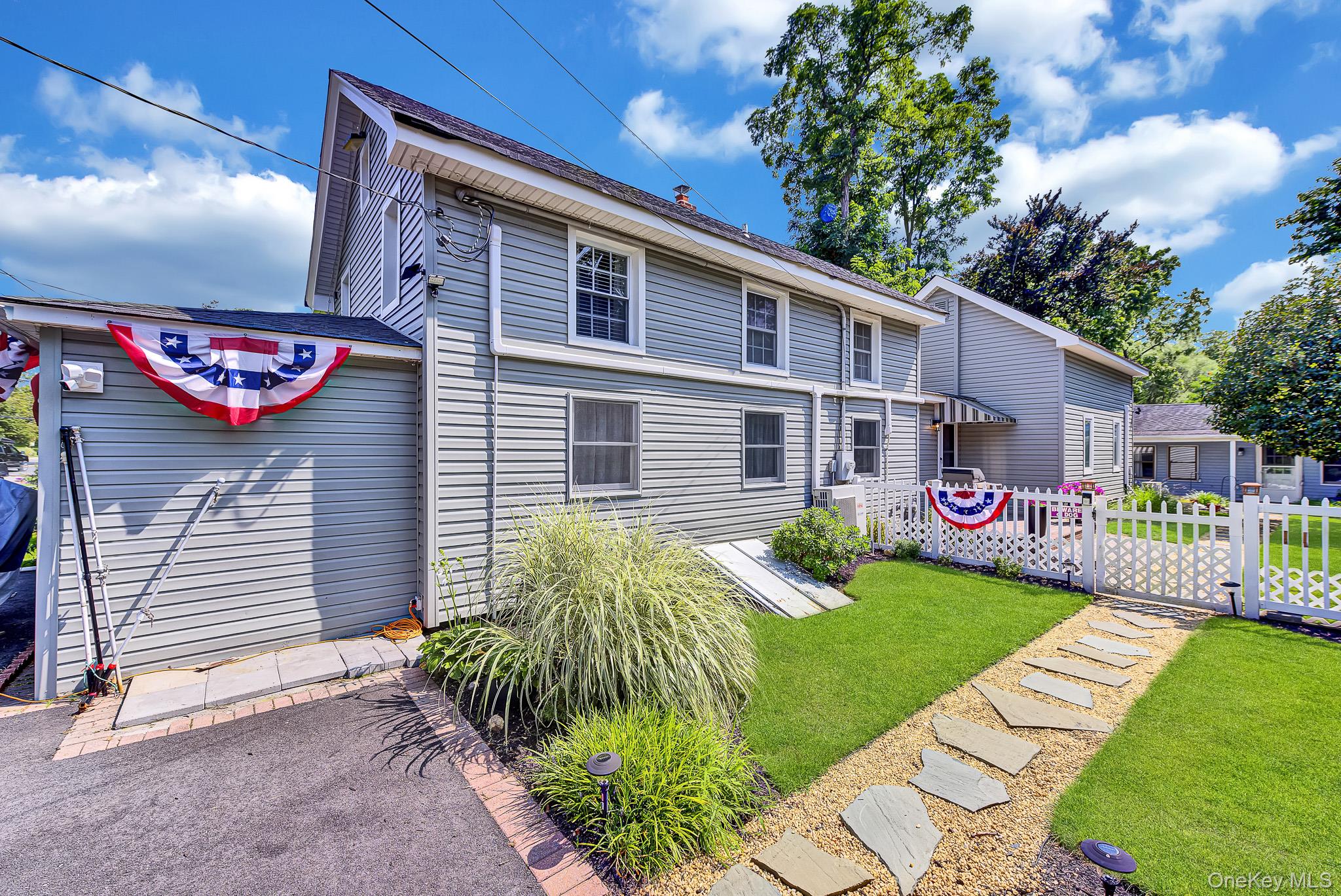 1116 Montauk Highway – For Sale photo 2