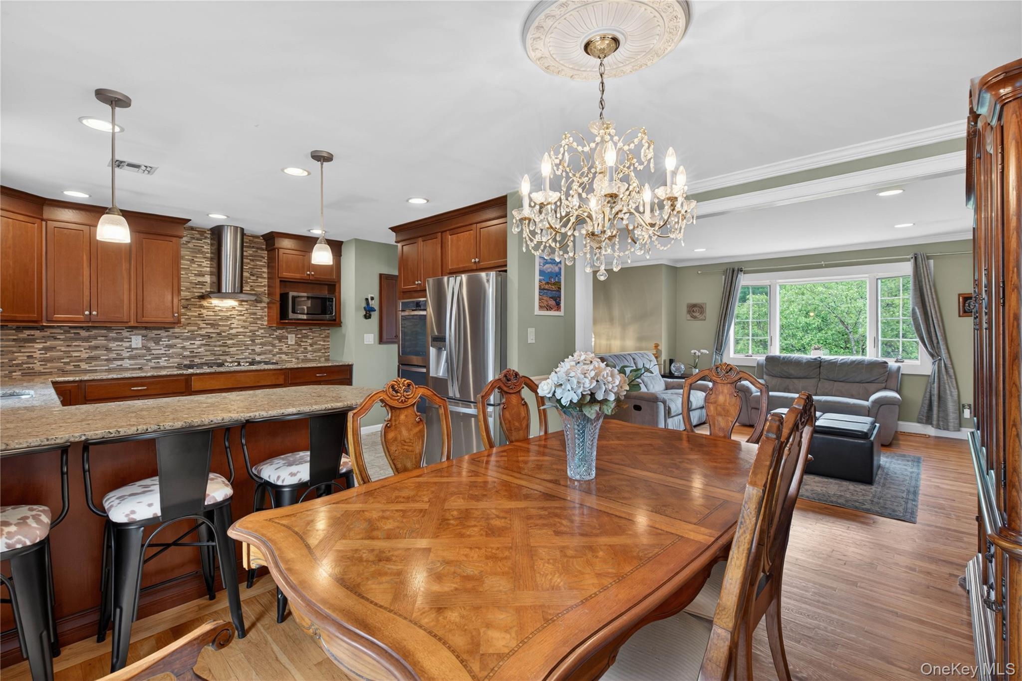 5 Columbia Circle – For Sale photo 6