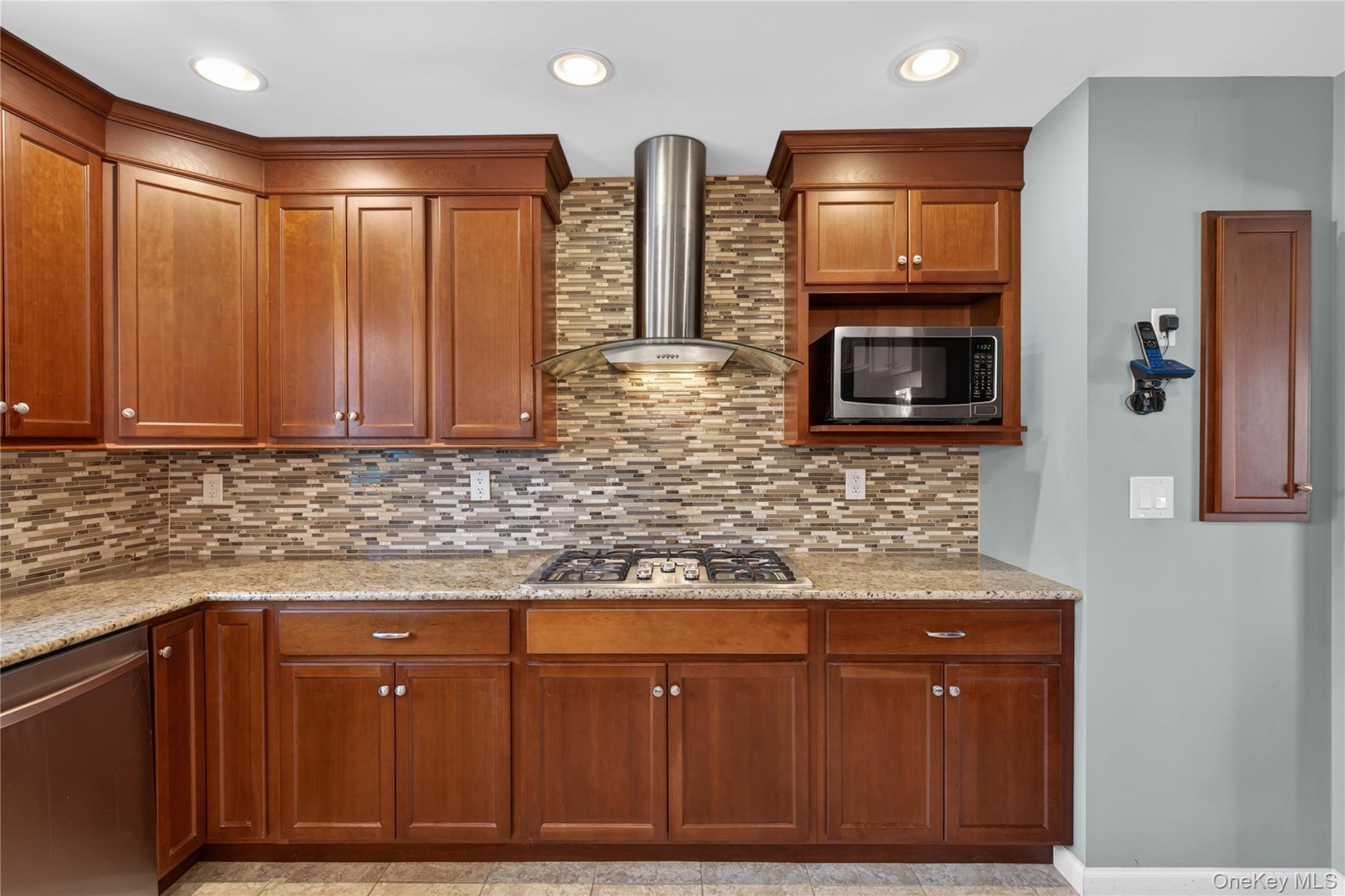 5 Columbia Circle – For Sale photo 10