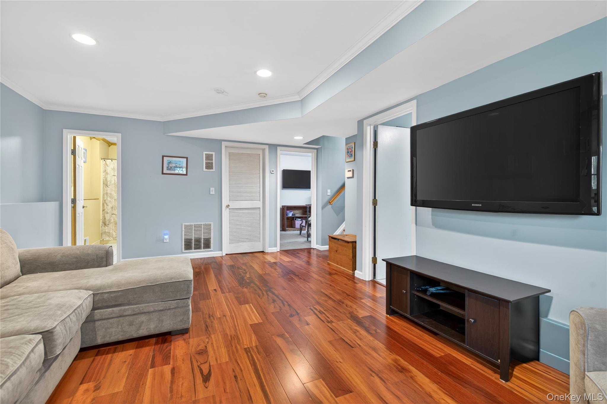 5 Columbia Circle – For Sale photo 20