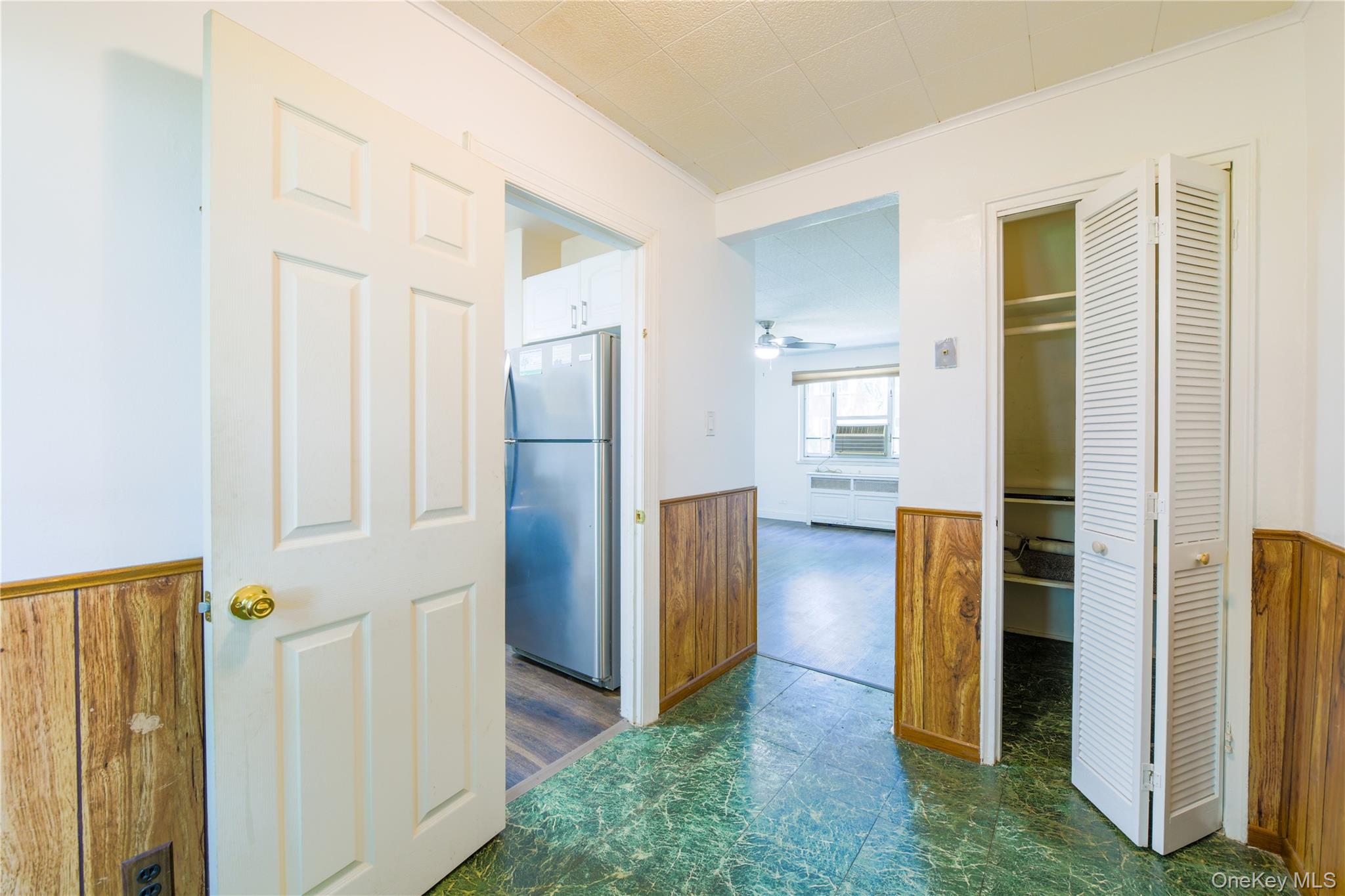 225-35 88 Avenue, Unit 42-9 photo 7
