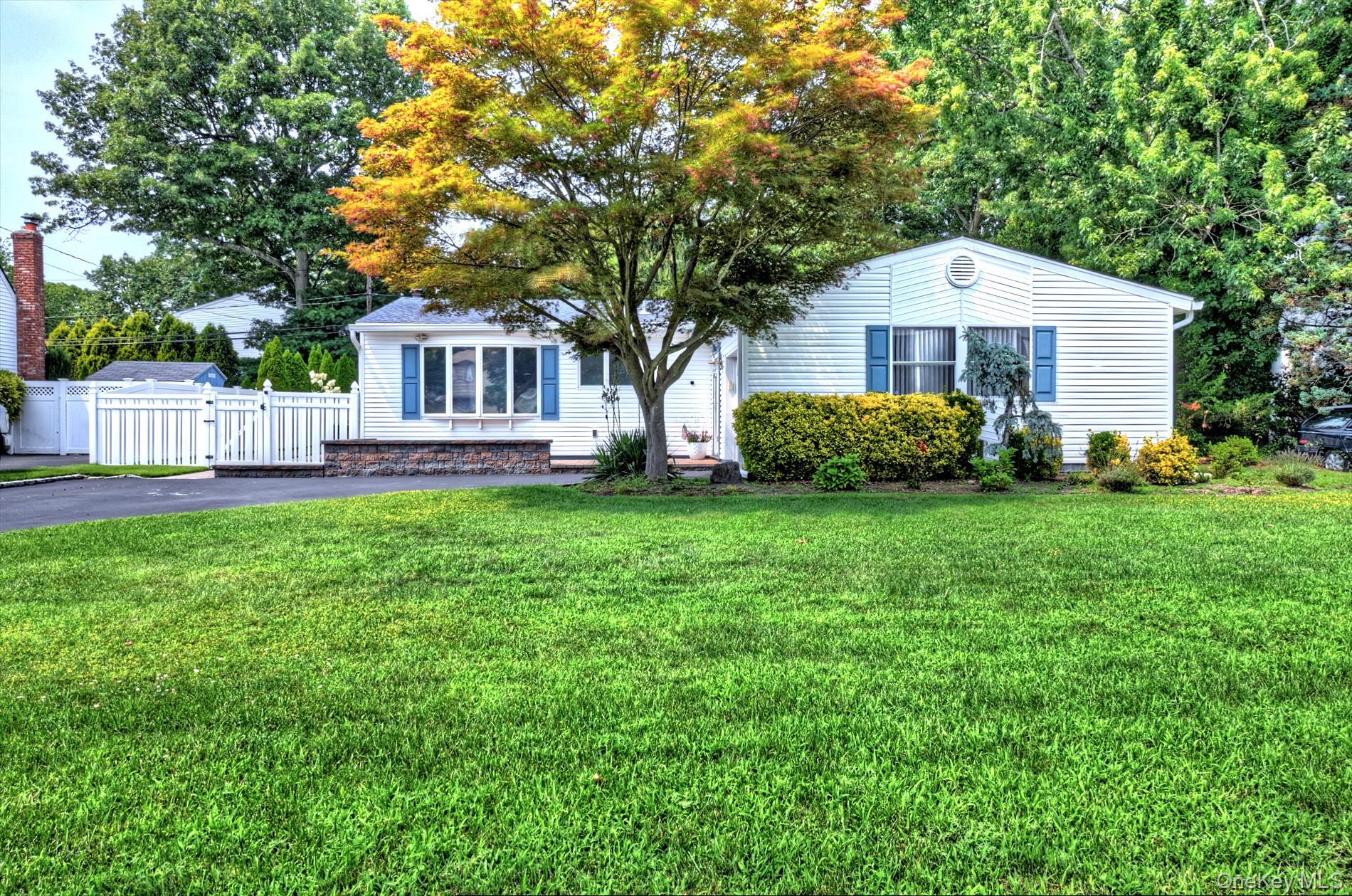 116 Shenandoah Boulevard N – For Sale