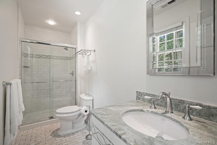 33 Peters Lane – For Sale photo 22