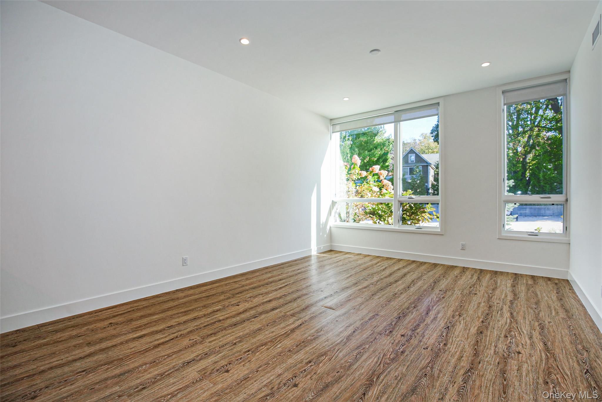 39 Washington Avenue, Unit 201 photo 4
