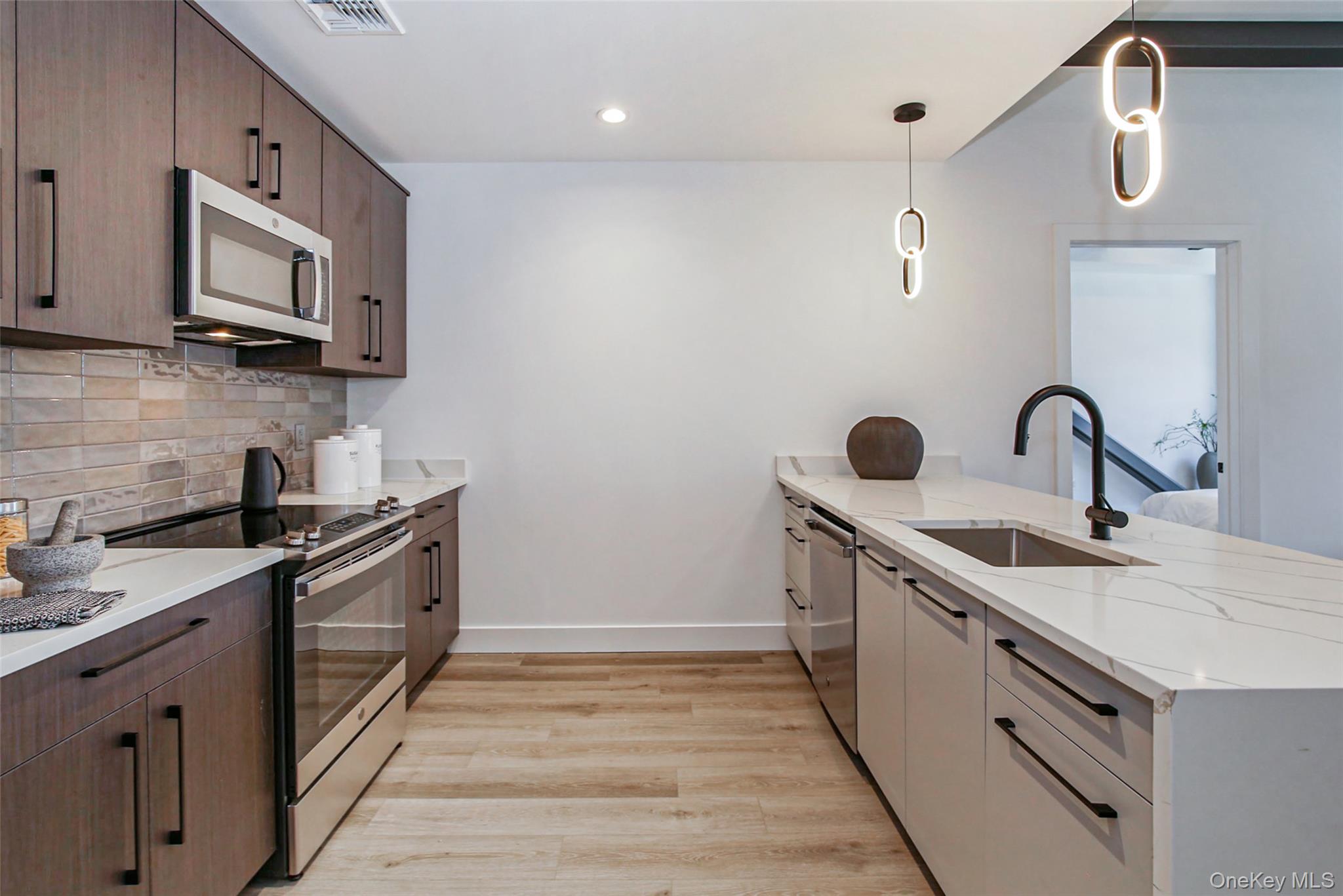70 Memorial Plaza, Unit 211 photo 5