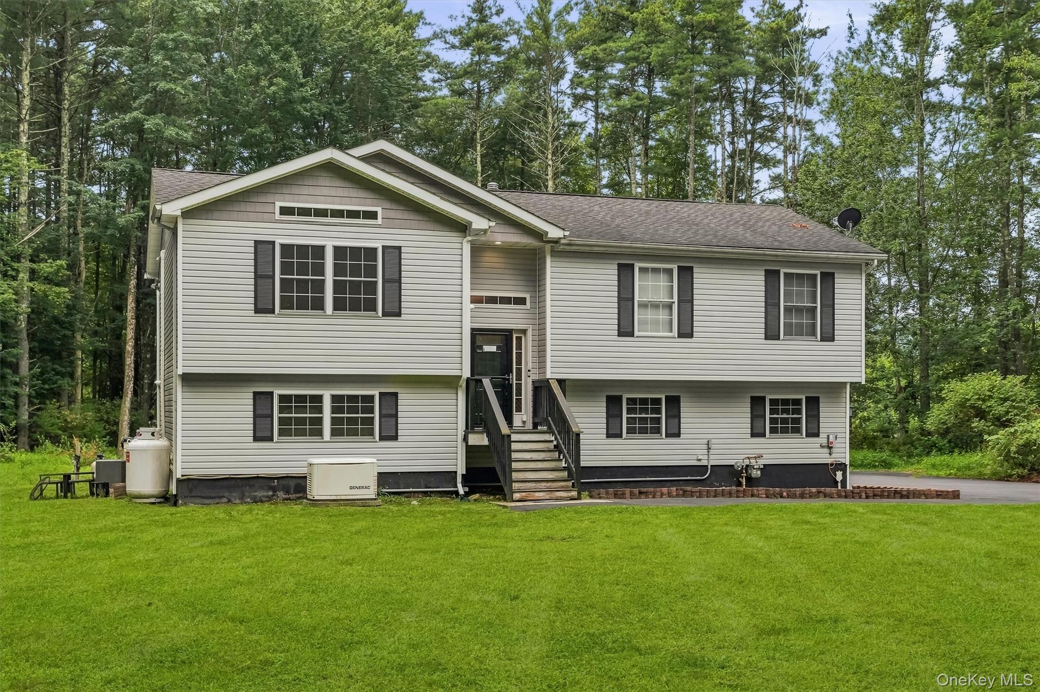 4 Ross Lane – For Sale