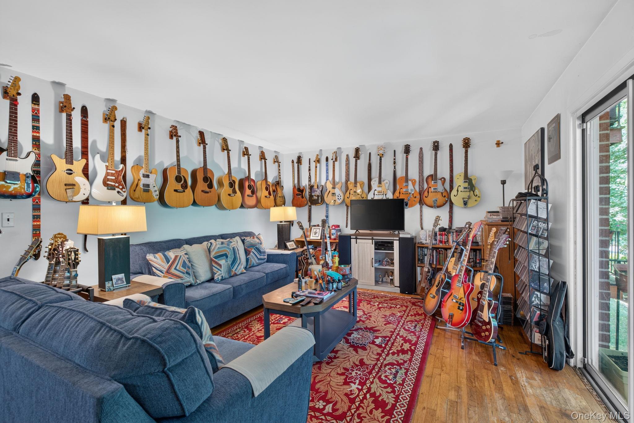 4 Dove Court, Unit V photo 4
