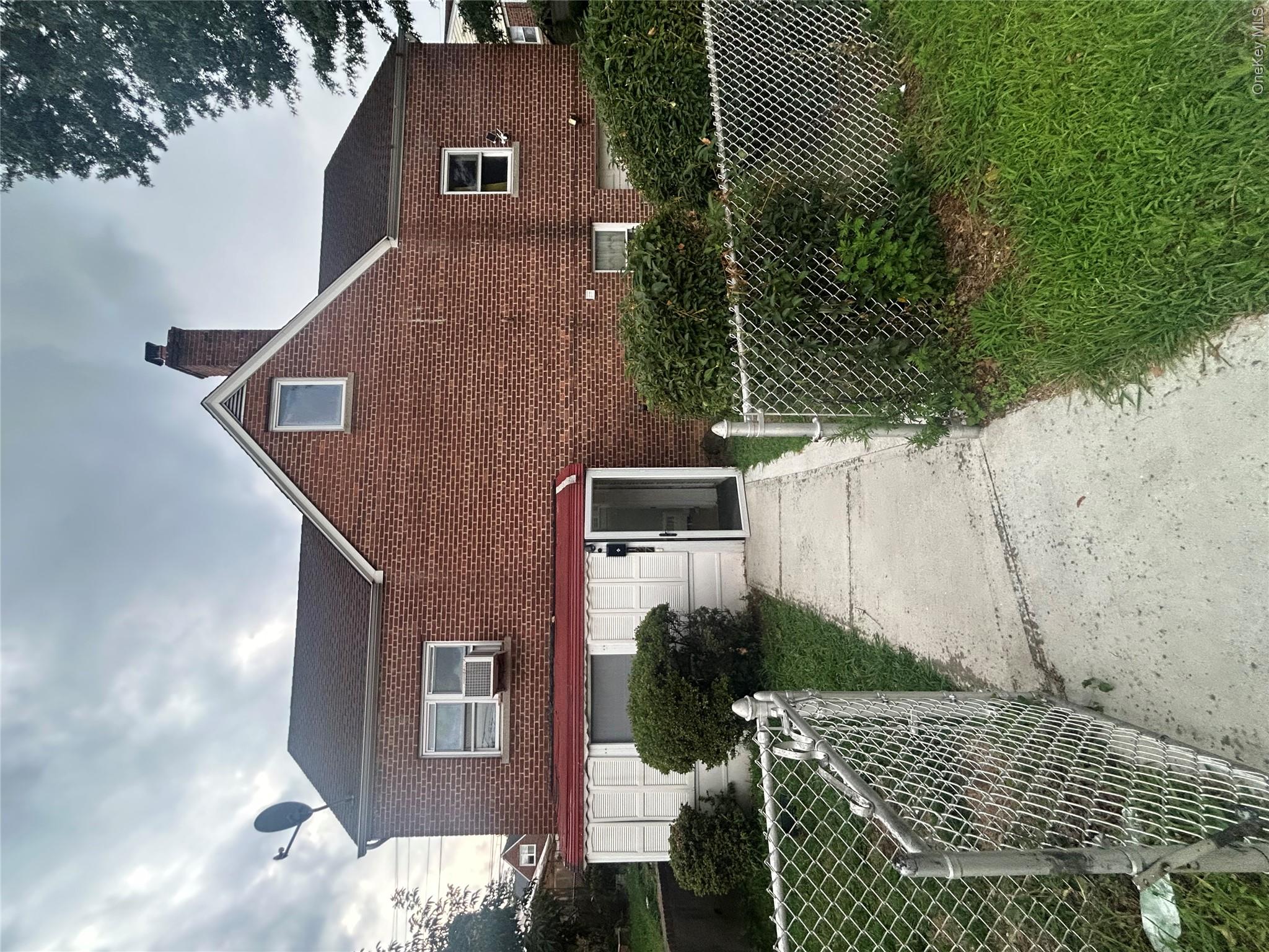 137 Woodlawn Avenue – For Rent