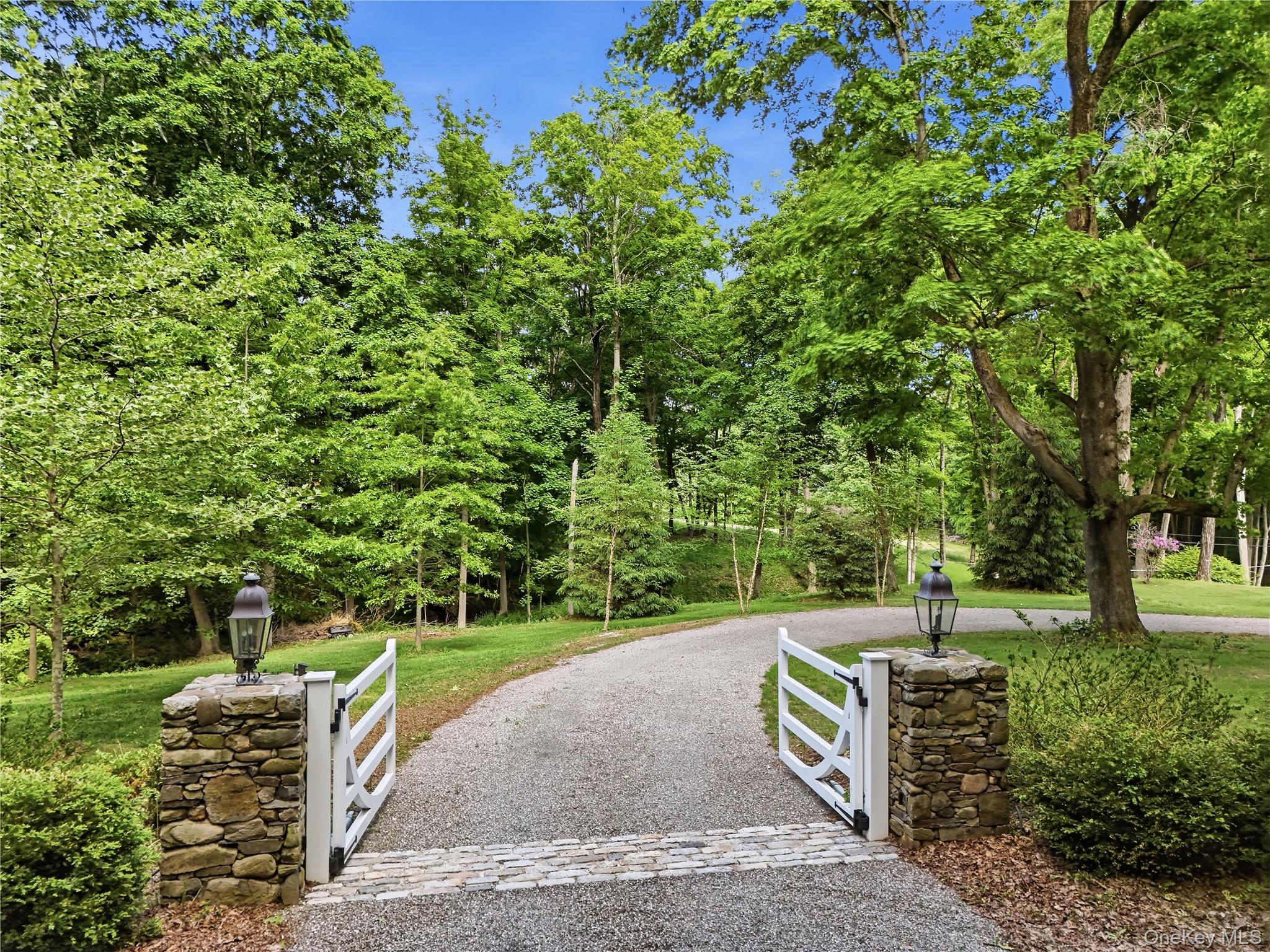 392 Old Quaker Hill Road – For Sale