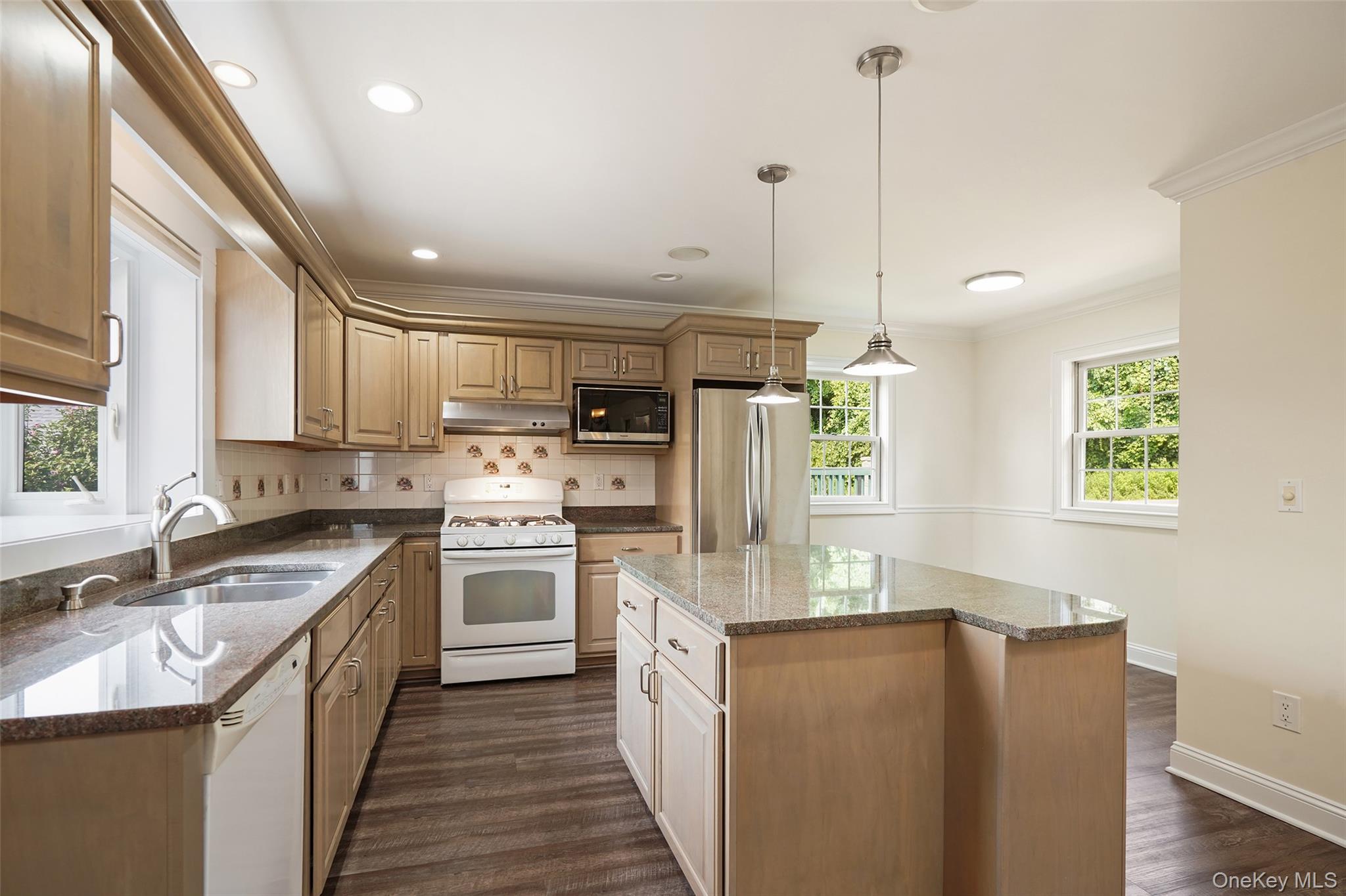 24 Inwood Place – For Sale photo 7