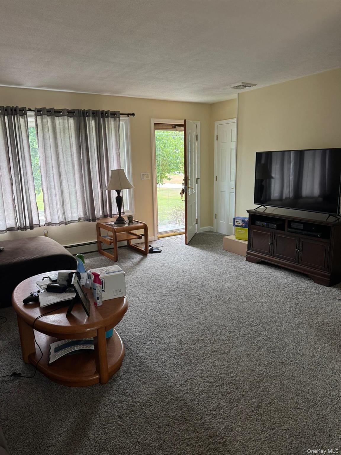 1 Tappan Drive – For Sale photo 7