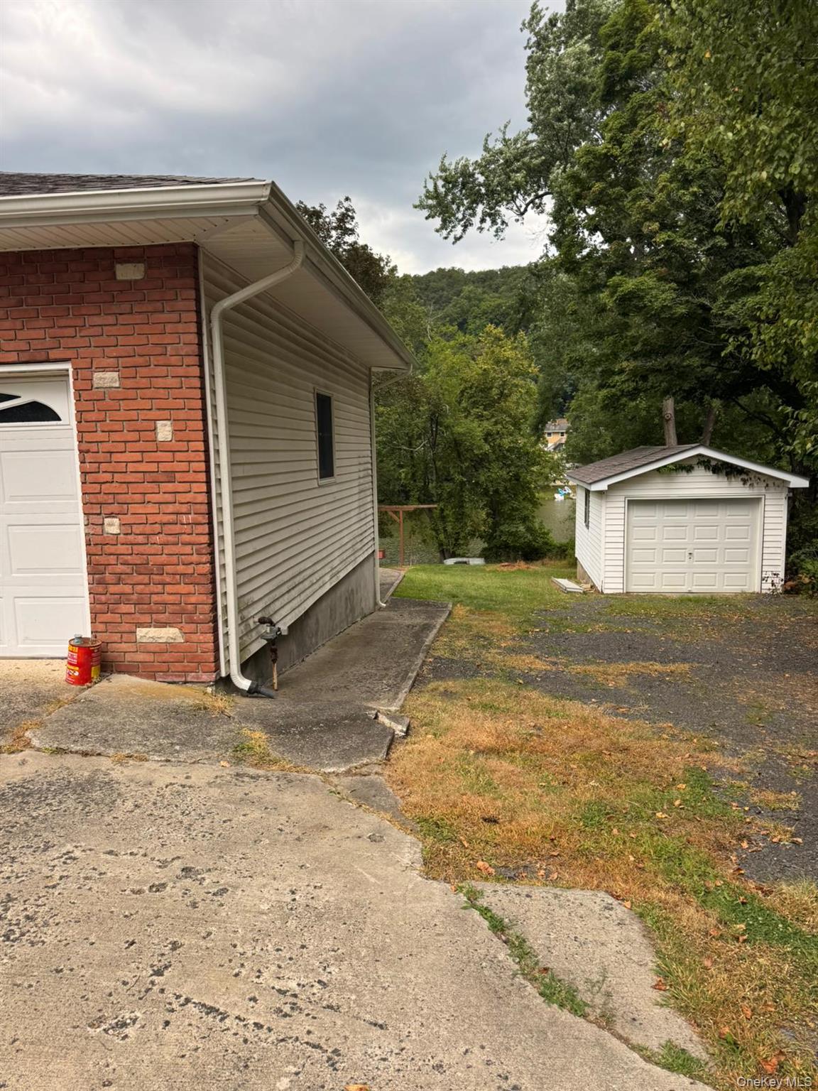 1 Tappan Drive – For Sale photo 24
