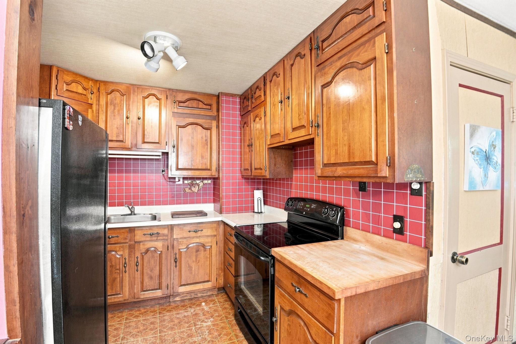 9 Kinderhook Drive – For Sale photo 9