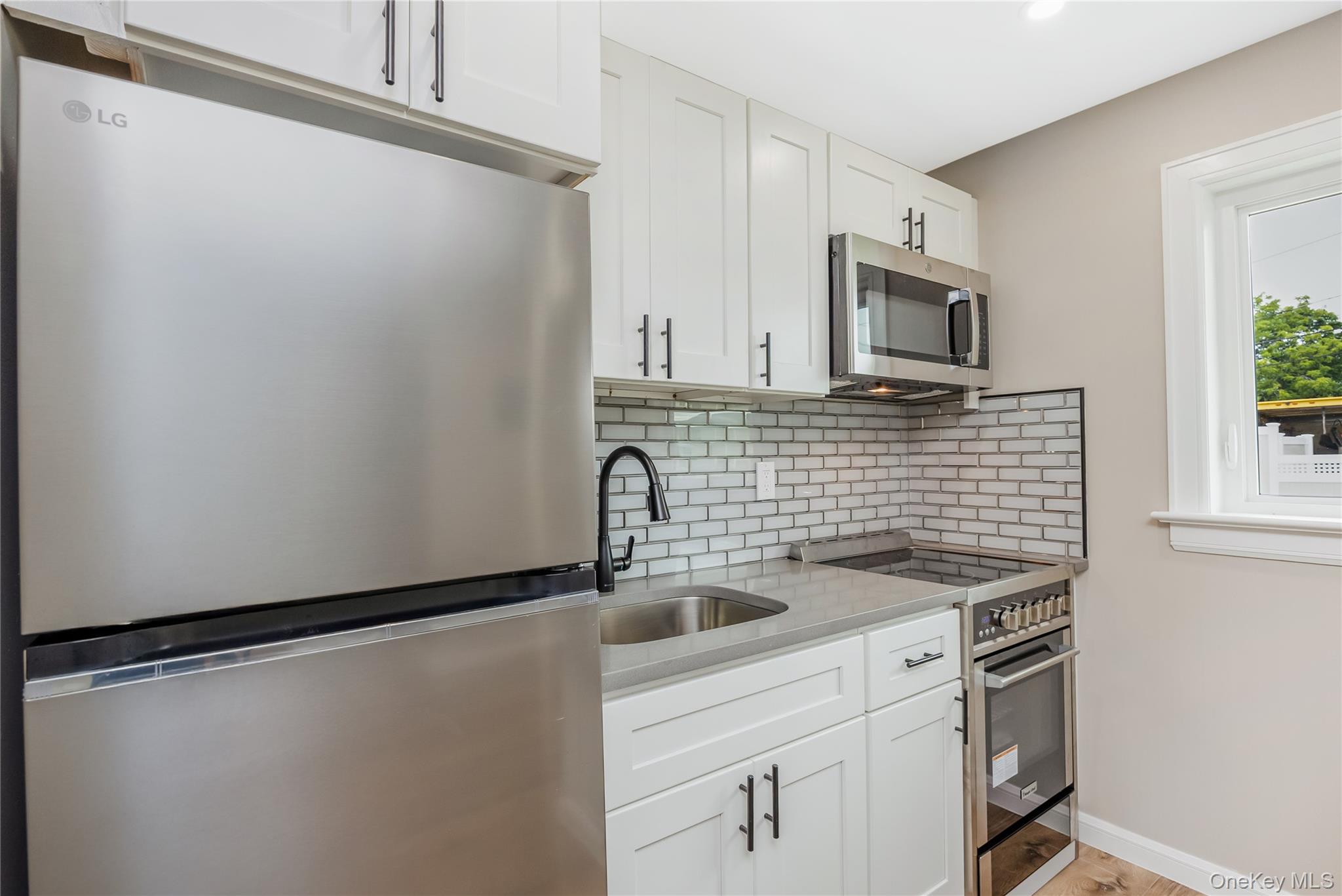 29 Tyler Street, Unit 9 photo 3