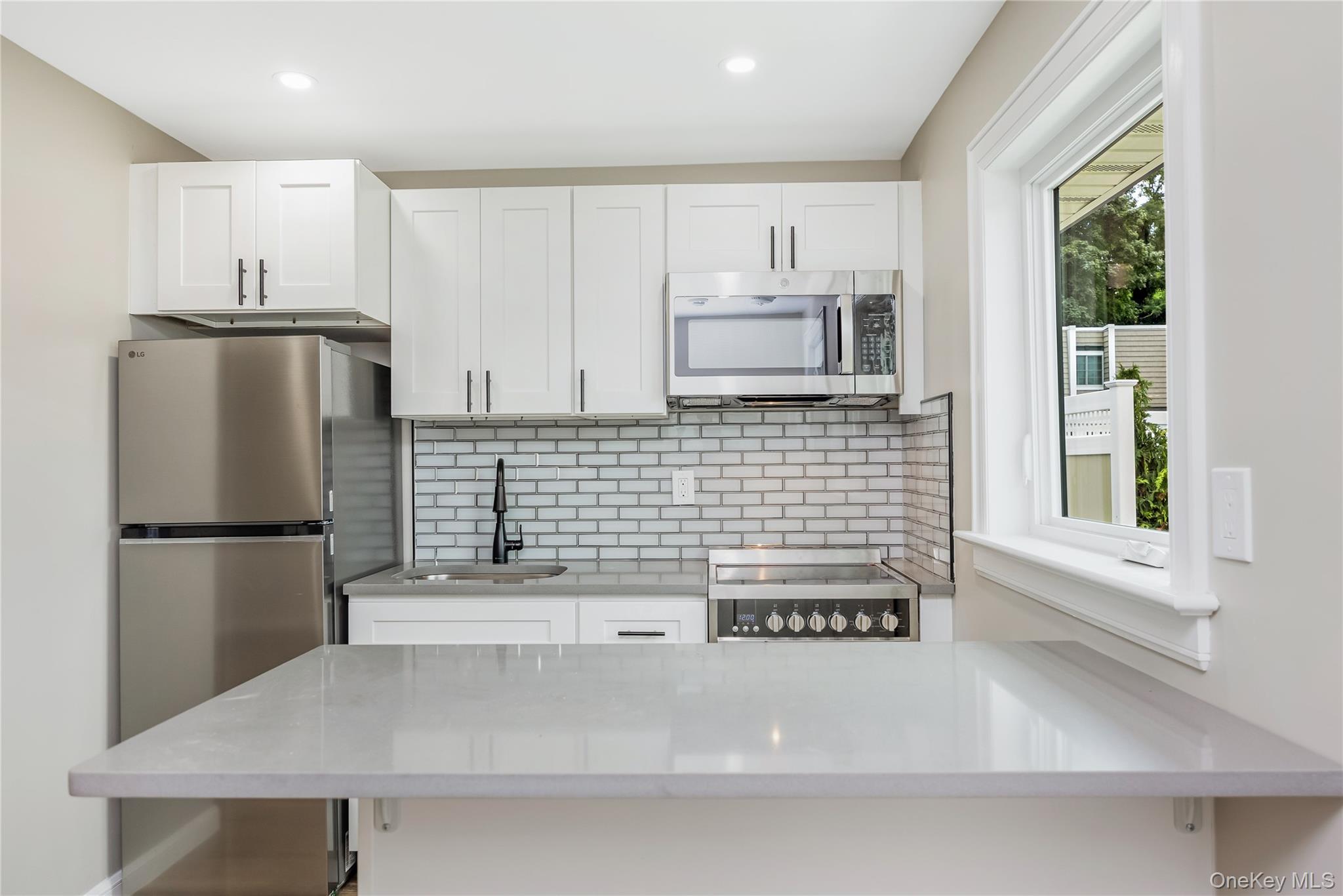 29 Tyler Street, Unit 9 photo 4