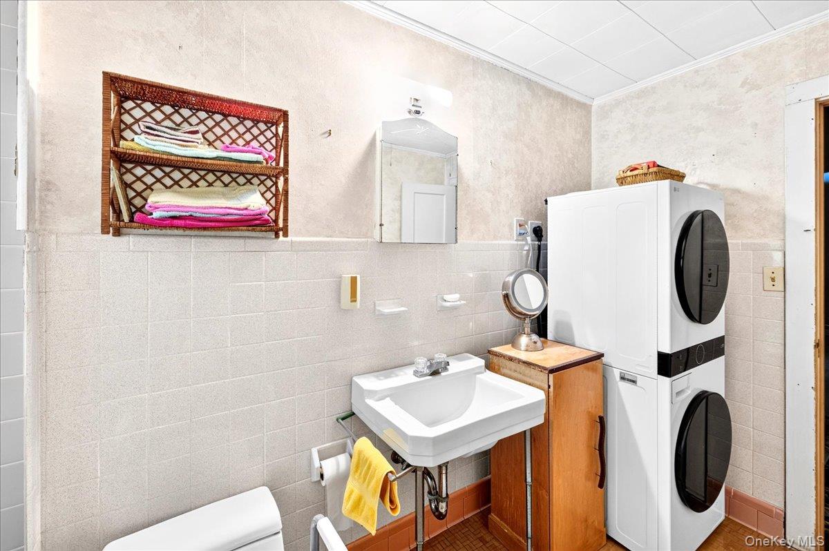35 Biltmore Drive – For Sale photo 10