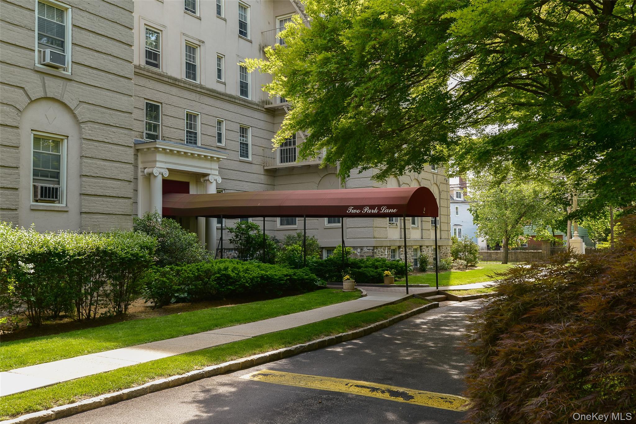2 Park Lane, Unit 4-B photo 2