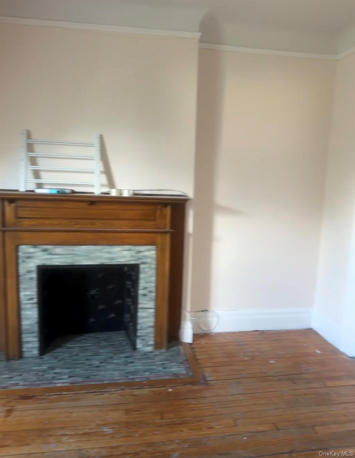 209 E Prospect Avenue, Unit 3rd floor