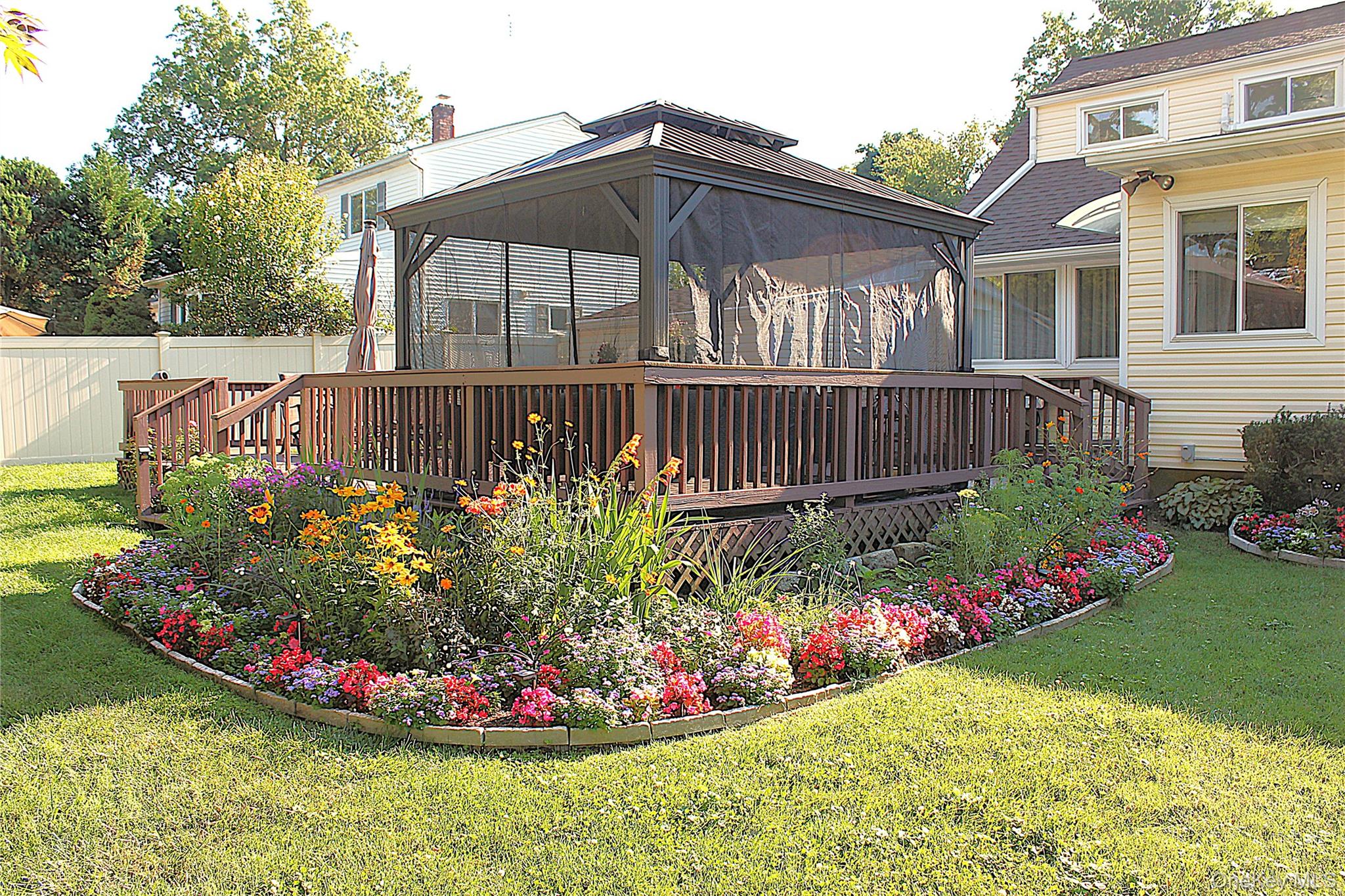 19 Jean Lane – For Sale photo 33