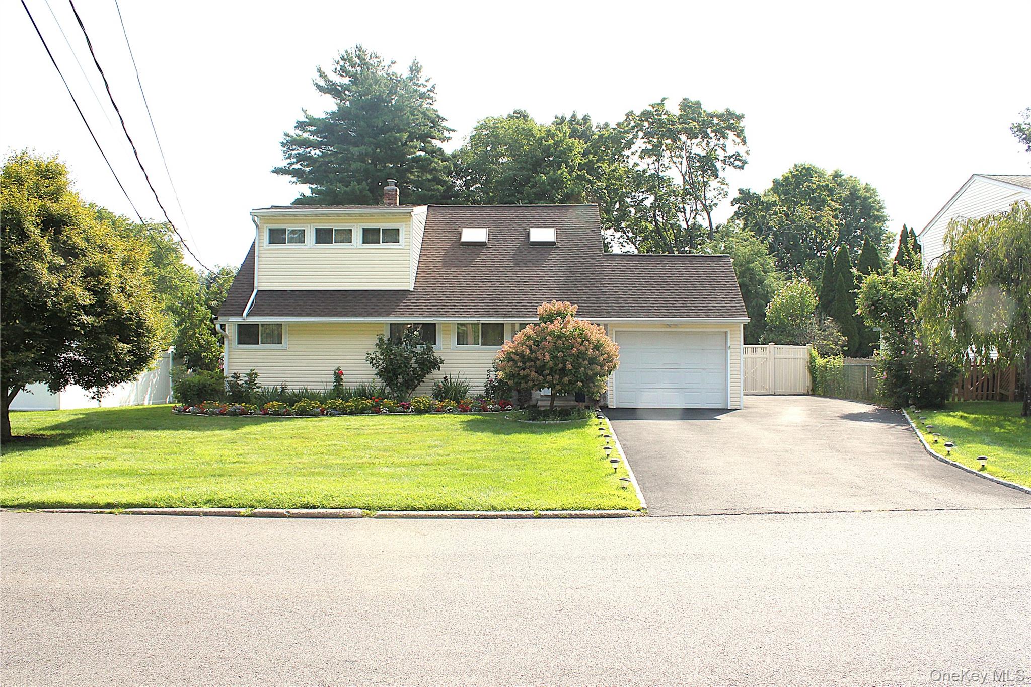 19 Jean Lane – For Sale photo 40