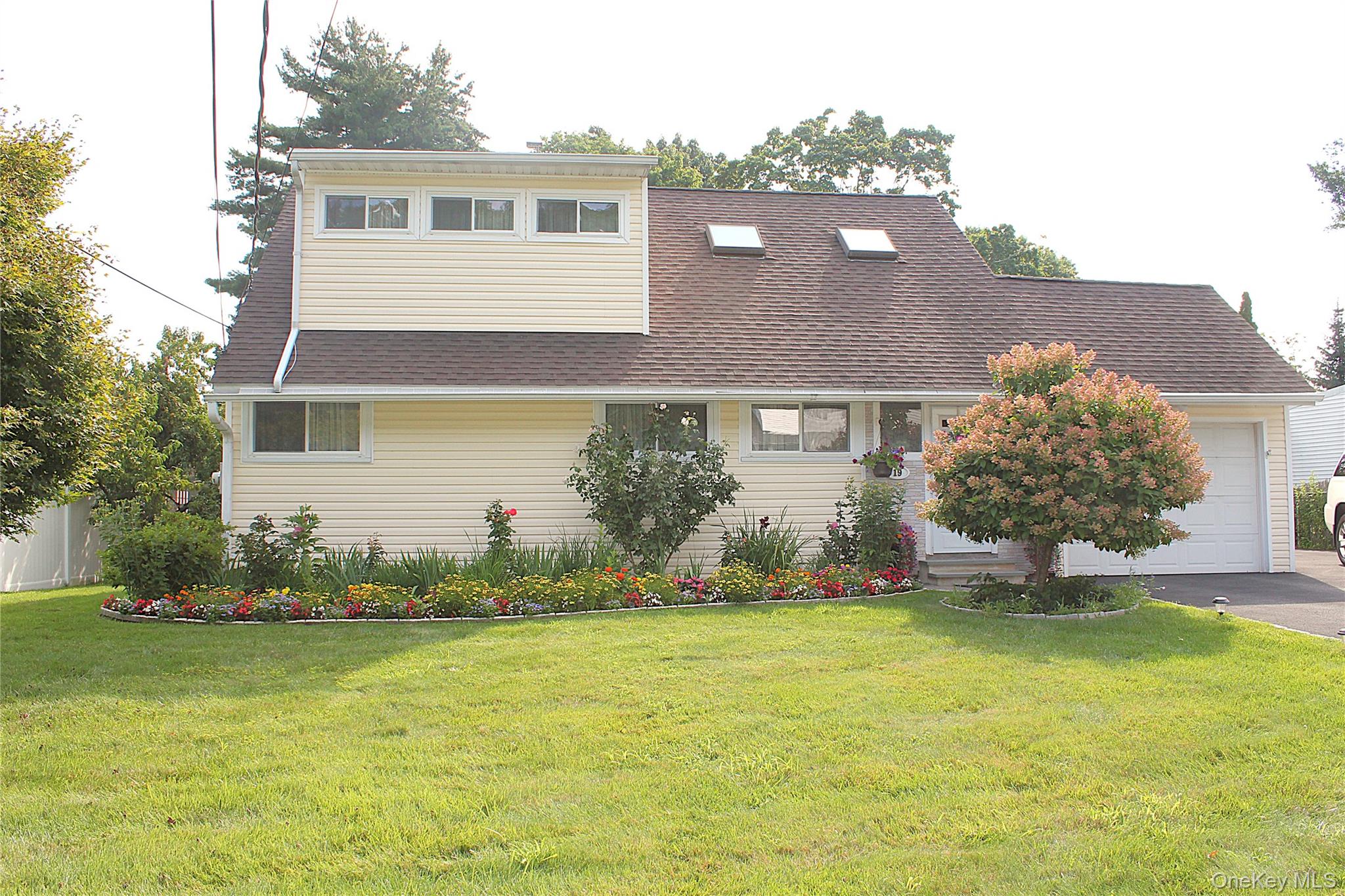 19 Jean Lane – For Sale photo 39