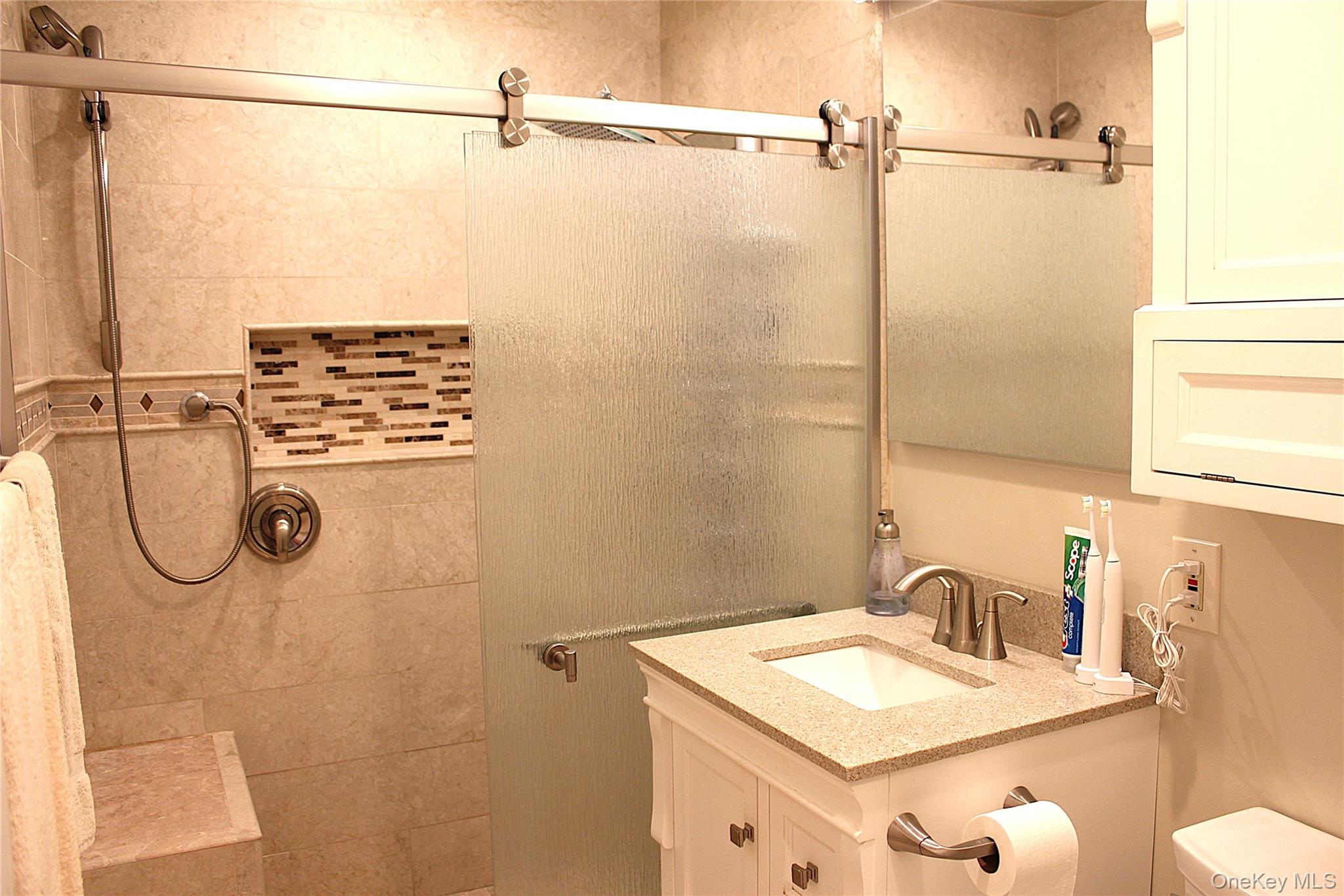 19 Jean Lane – For Sale photo 13