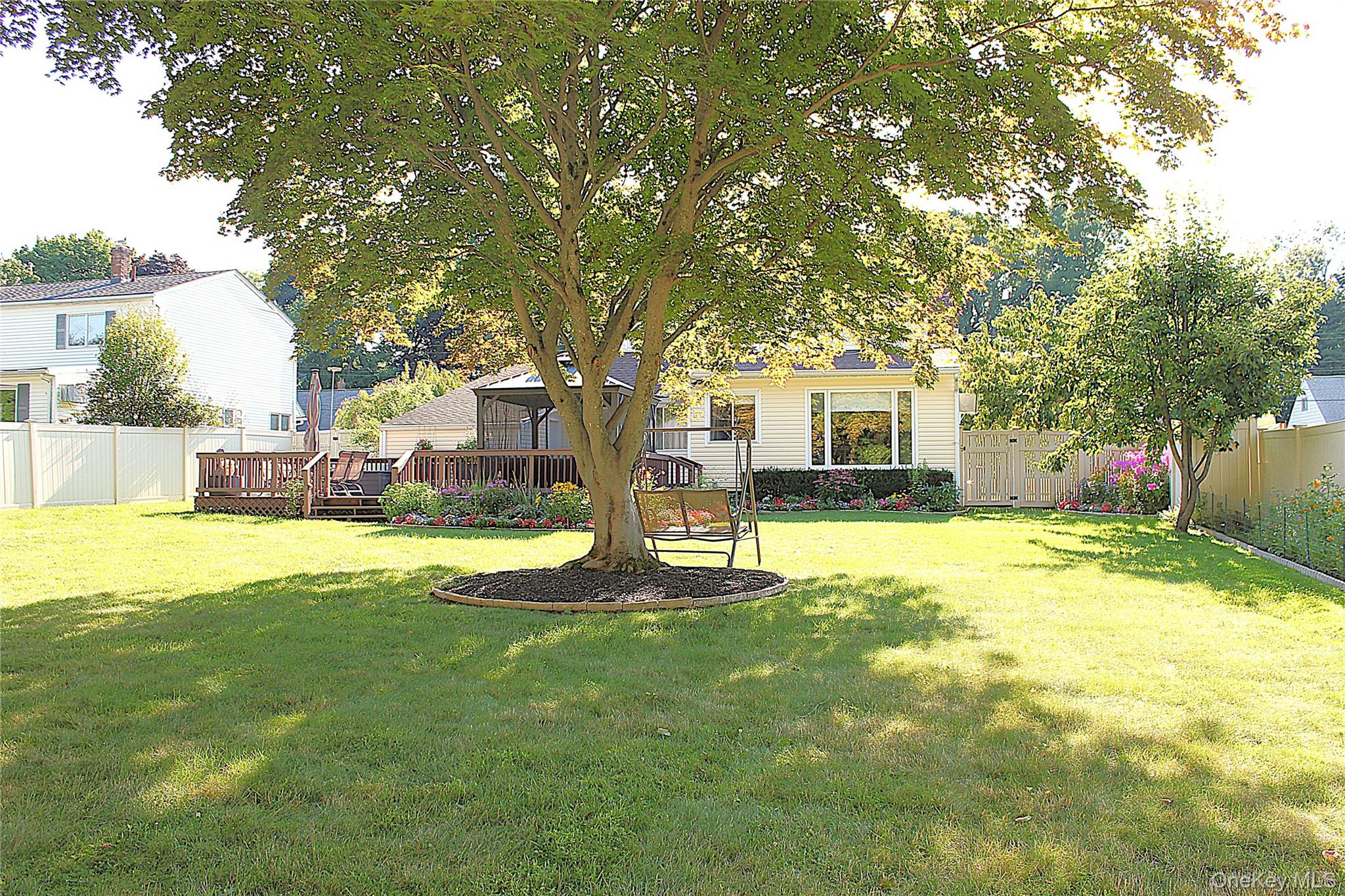 19 Jean Lane – For Sale photo 30