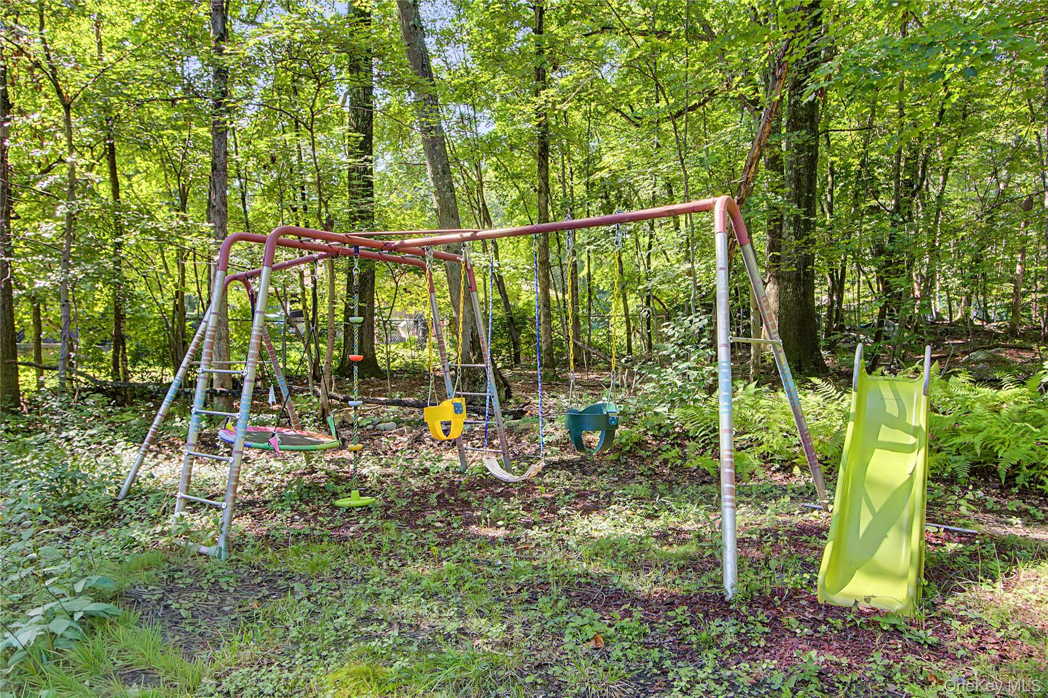 21 Blueberry Lane – For Sale photo 36